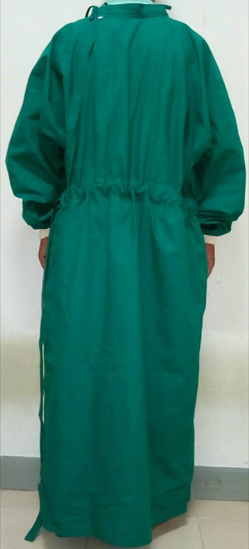 เสื้อกาวน์ผ่าตัดสีเขียว ( Freesize )