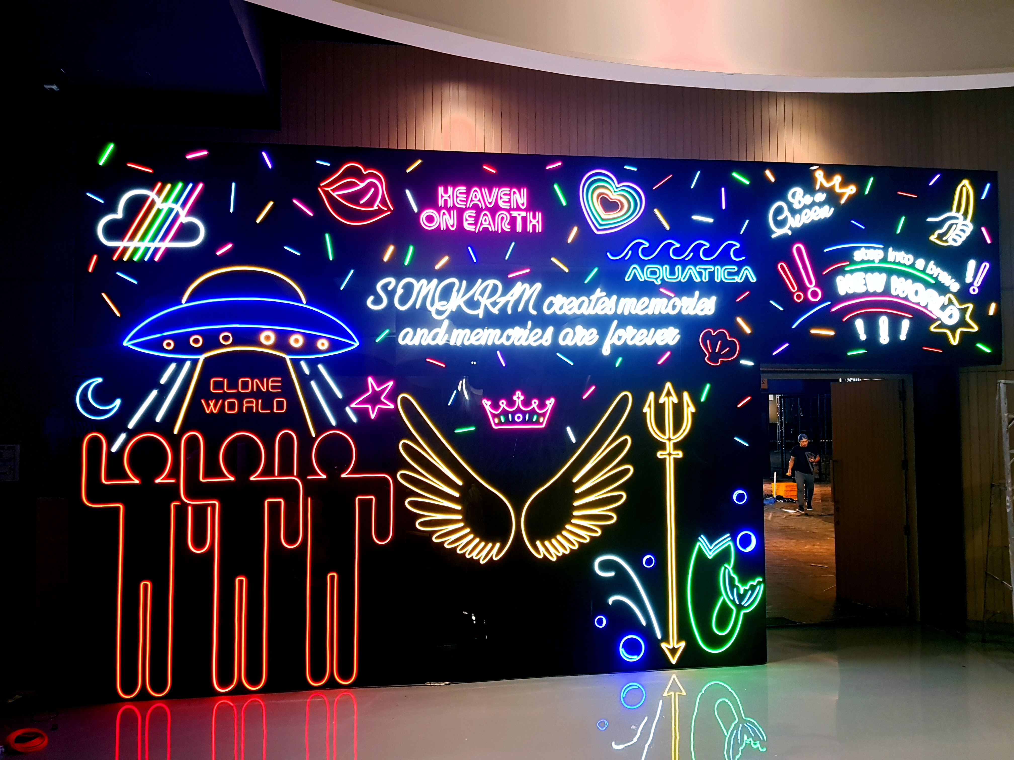 ป้ายไฟ neon flex งานเทศกาลสงกรานต์