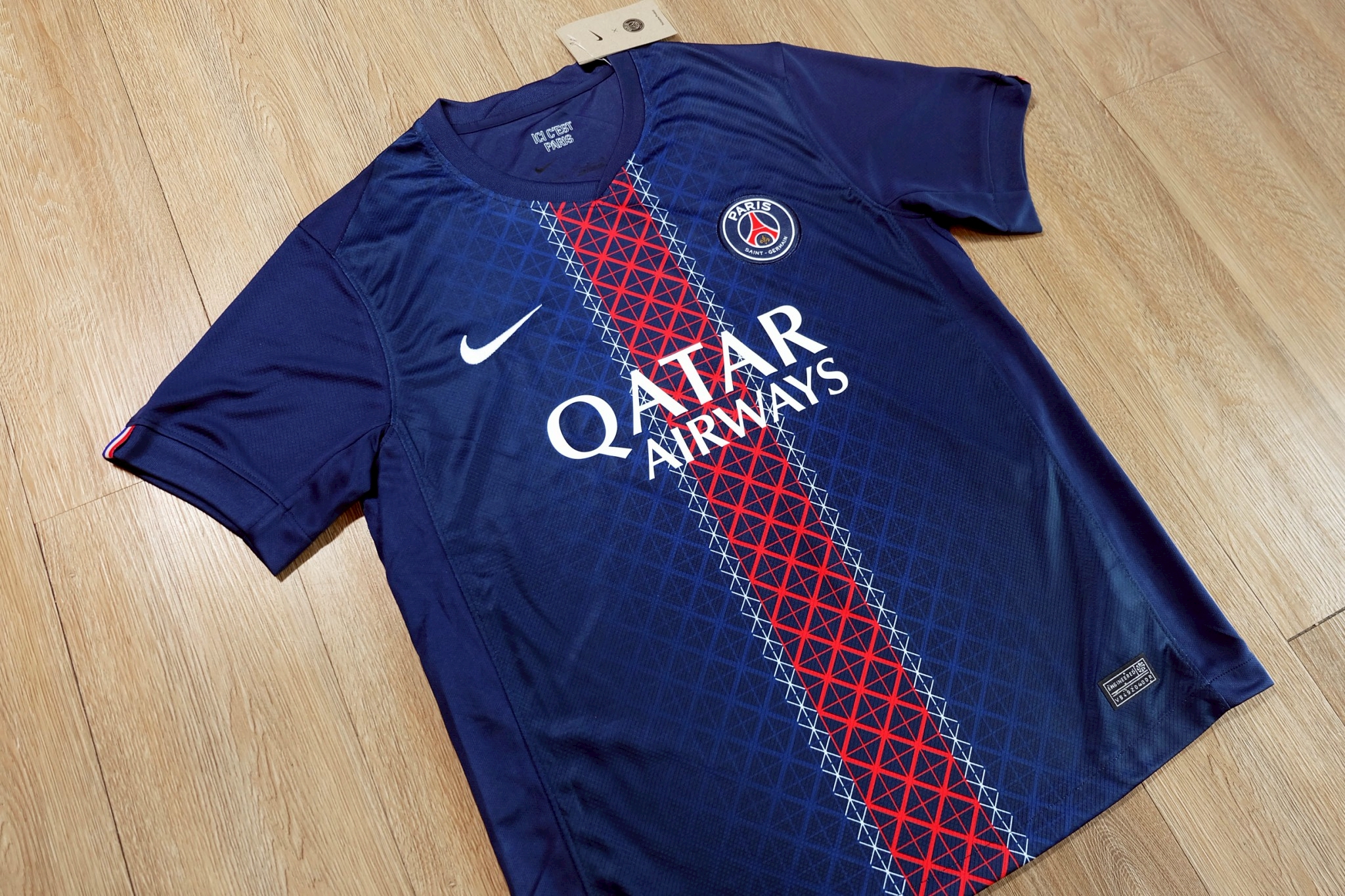 เสื้อฟุตบอล เปเอซเซ เหย้า สีกรม Fans Edition เกรดแฟนบอล 2025