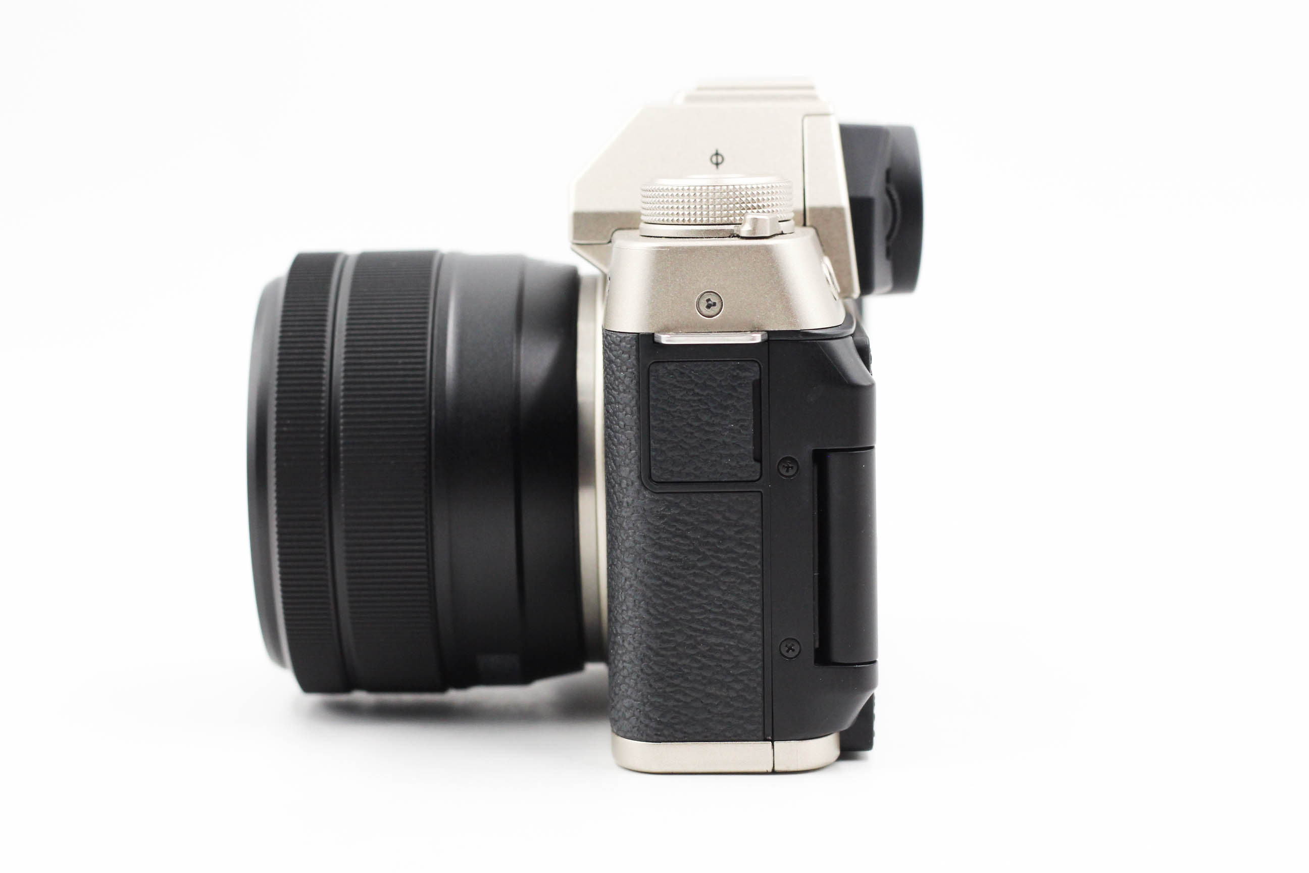 Fujifilm X-T200 + เลนส์ XC 15-45mm F3.5-5.6 OIS PZ