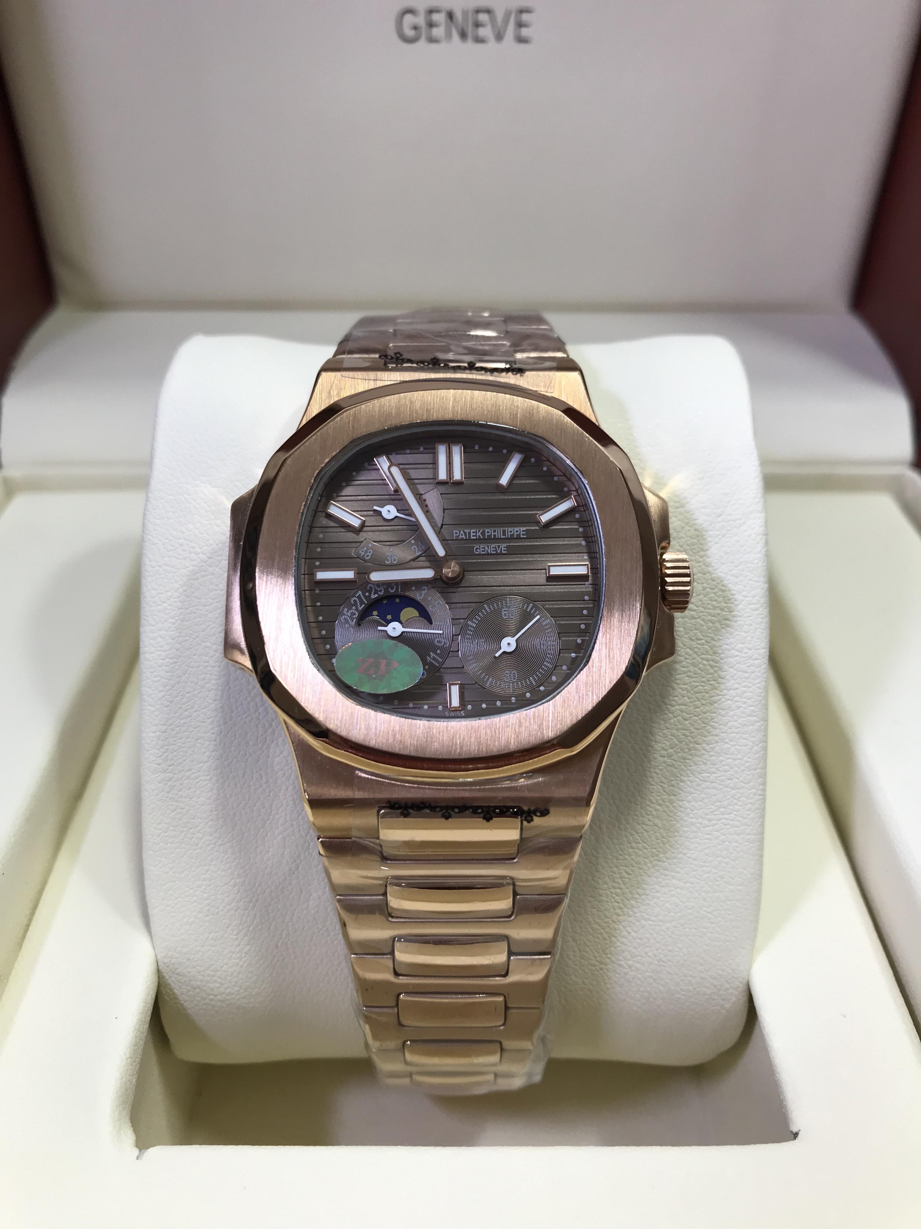 Patek Nautilus 5712R-001 (5A)