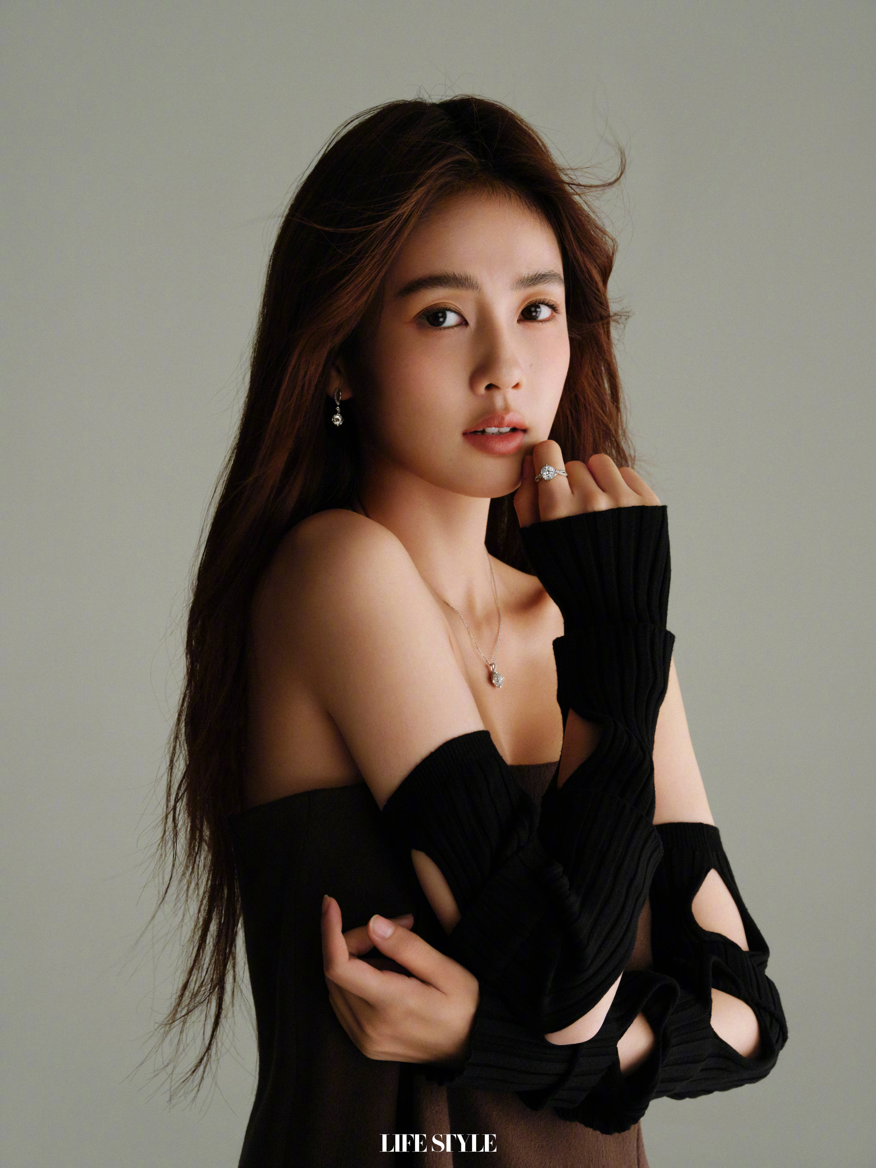 Pre - นิตยสาร Lifestyle BaiLu ไป๋ลู่ 白鹿 2022