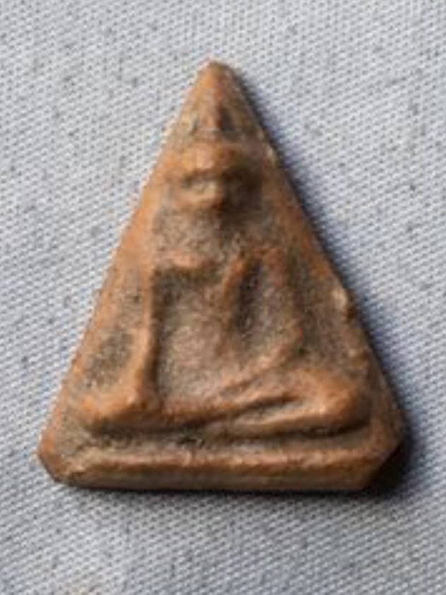 พระนางกำแพงพิมพ์ตื้น