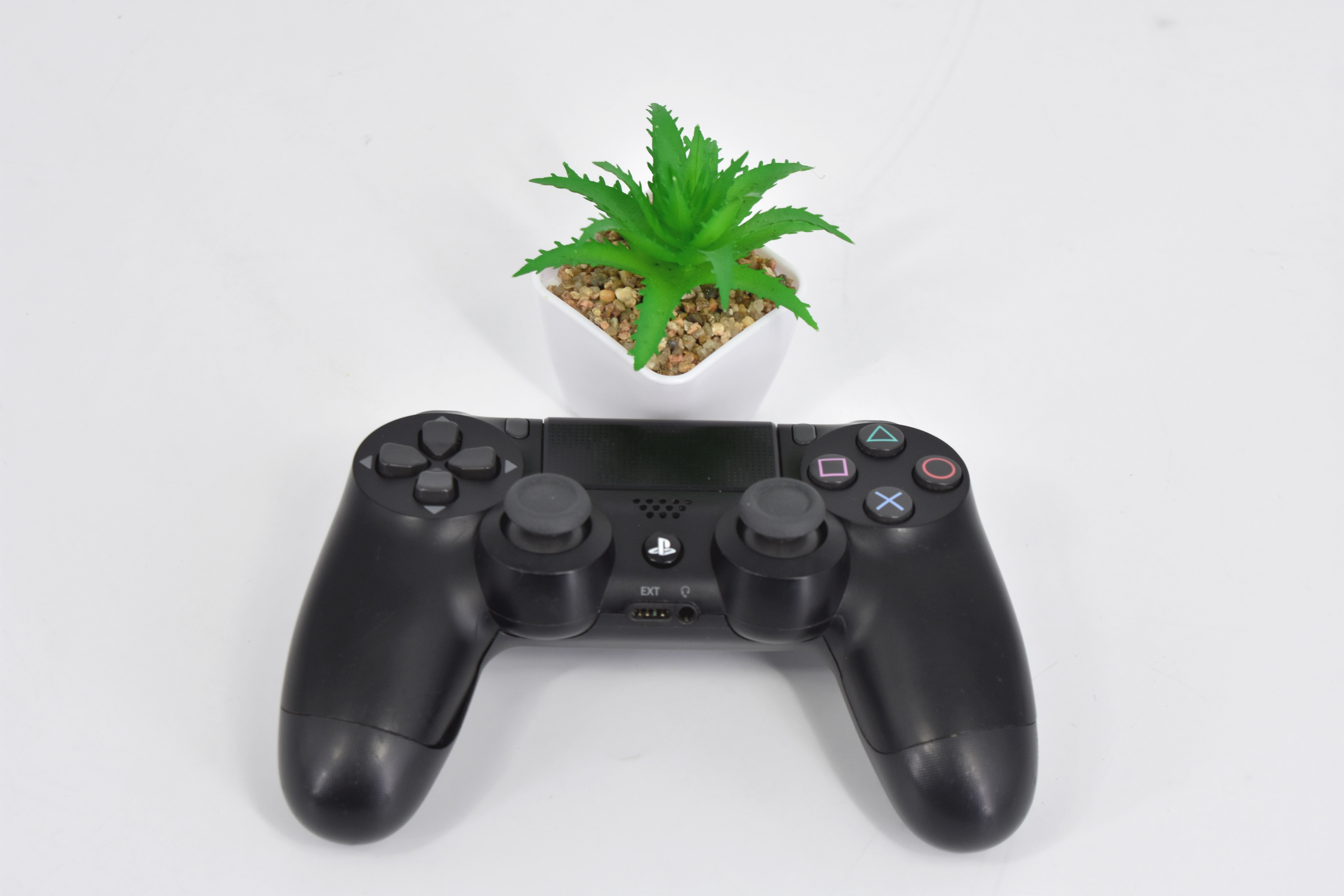 PS4 PRO 1 TB 4K HDR