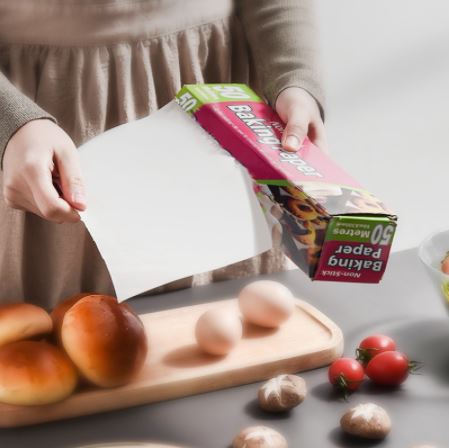 กระดาษไขรองอบ กระดาษไข BAKING PAPER กระดาษรองอบ ความยาว 10 เมตร หน้ากว้าง 30 ซม (กระดาษไขทำเค้ก กระดาษรองกันติด)