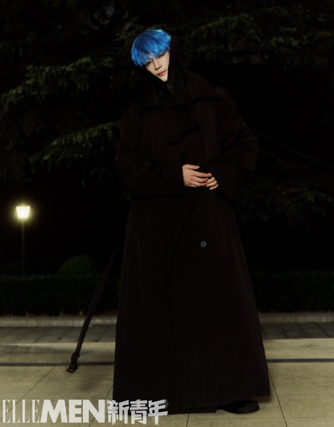 Pre - นิตยสาร ELLEMEN เซี่ยจือกวง XiaZhiguang 2025+การ์ดใหญ่*1+ การ์ดเล็ก*3/ 夏之光