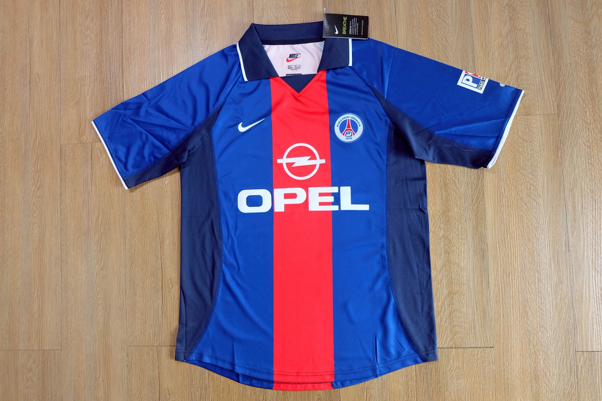 Retro เสื้อฟุตบอลย้อนยุค ทีมเปเเอสเซ เหย้า Retro PSG