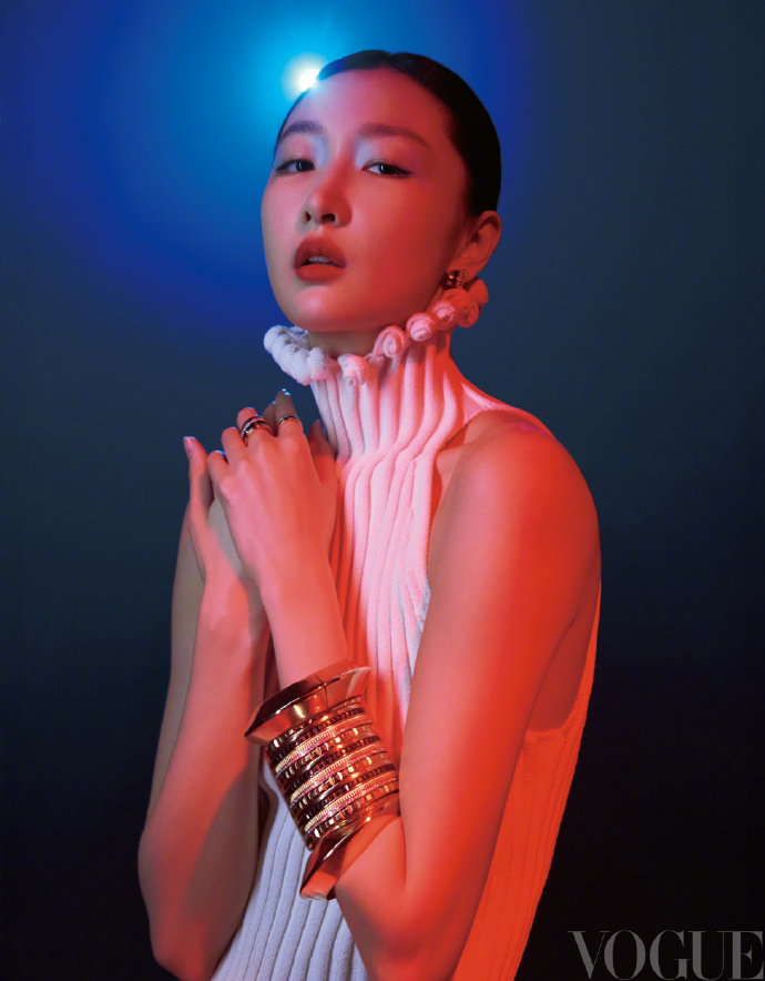 Pre - นิตยสาร VOGUE โจวตงอวี่ ZhouDongyu 2025