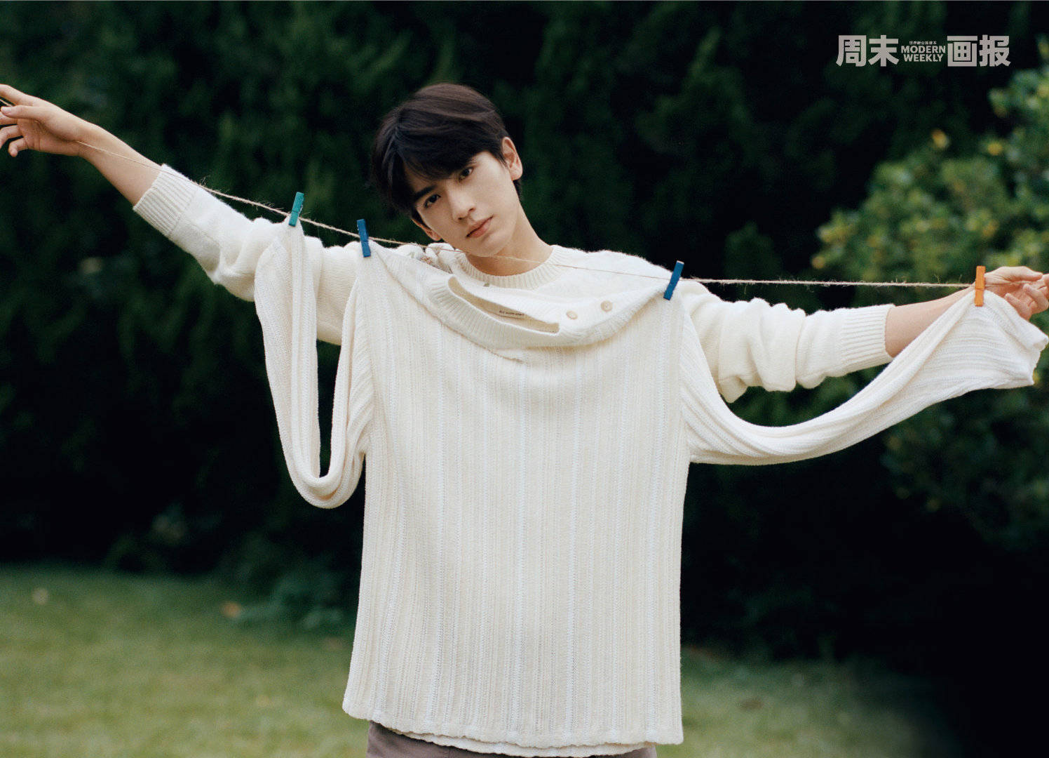 Pre - นิตยสาร Men’s Uno Young! /Modern Weekly จางหลิงเฮ่อ zhanglinghe 男人风尚 LEON 2022