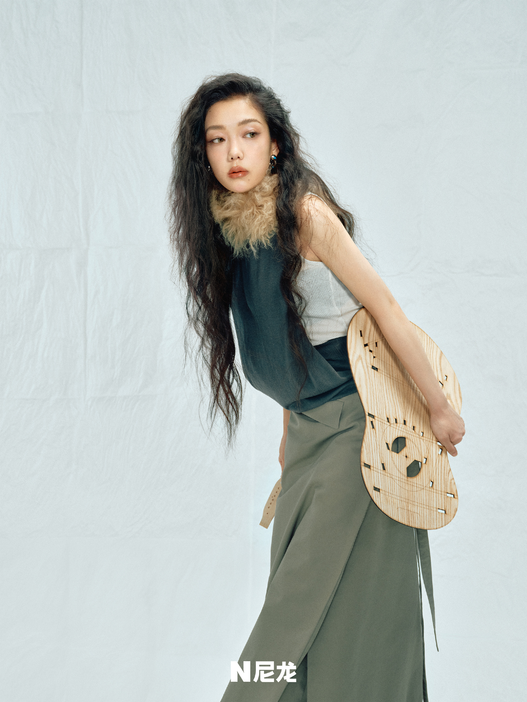 Pre - นิตยสาร NYLON XilinnayiGao ซีหลินน่าอีเกา Curleygao 2/2024