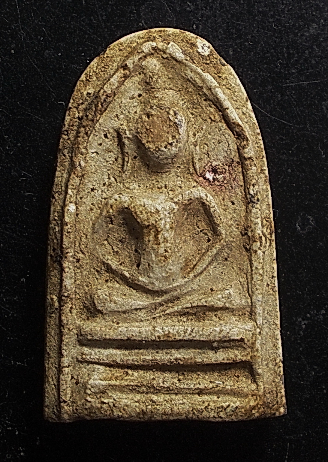 พระกรุวัดเงิน คลองเตย พิมพ์ซุ้มกอ