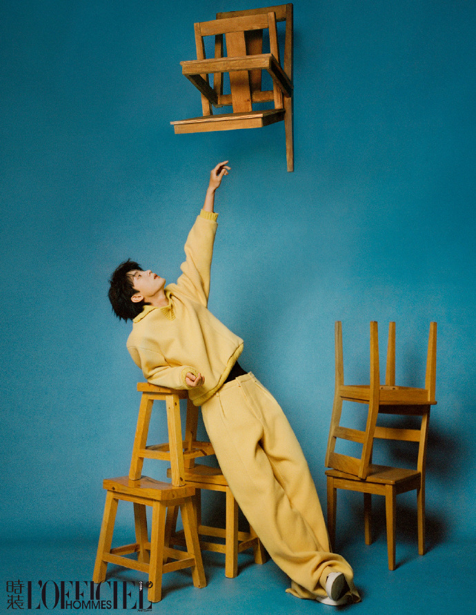 Pre - นิตยสาร L’Officiel Hommes โจวอี้หราน zhouyiran 2023 + การ์ดอฟช.