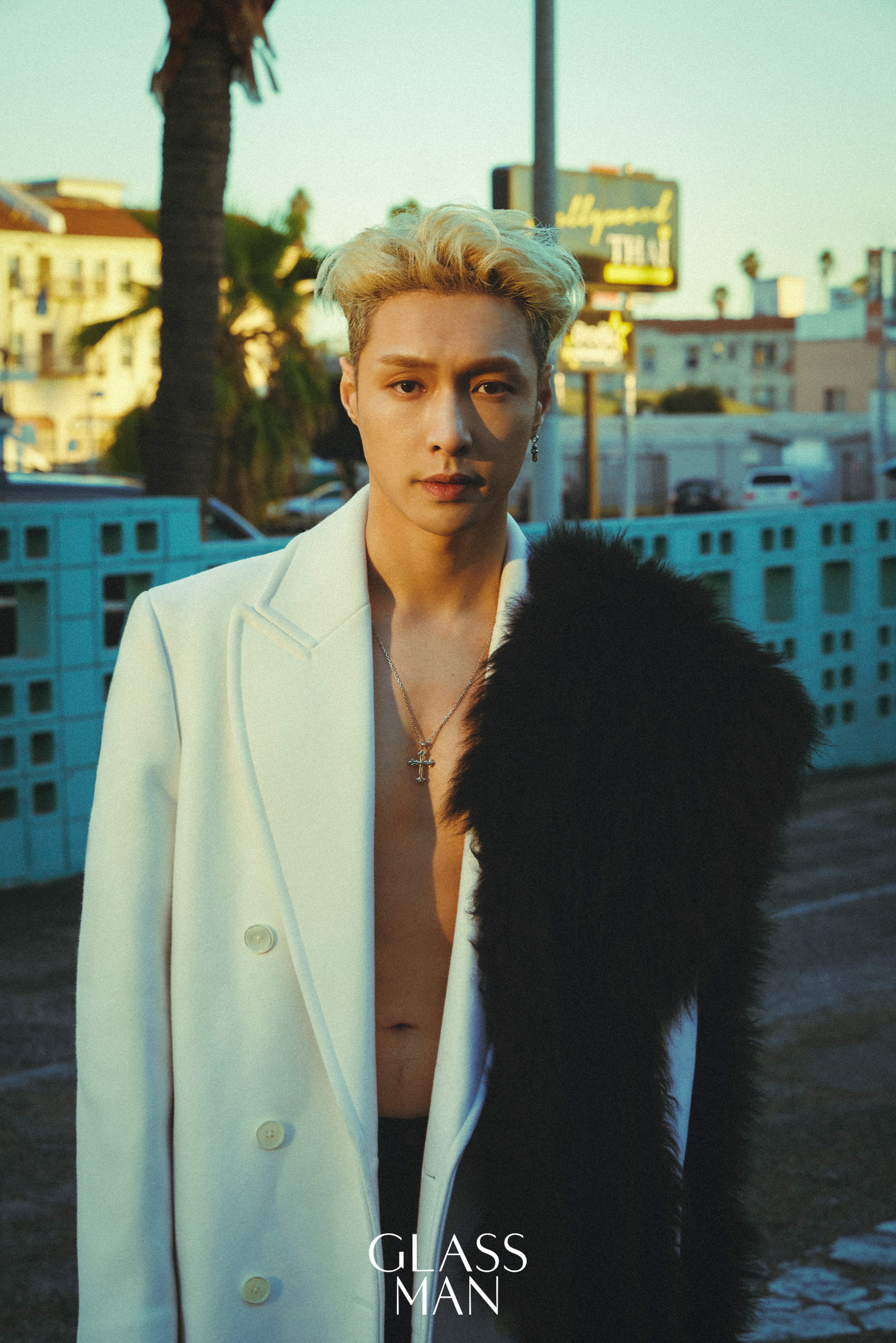 Pre - นิตยสาร GLASS MAN อี้ชิง zhangyixing 1/2023+โปสเตอร์