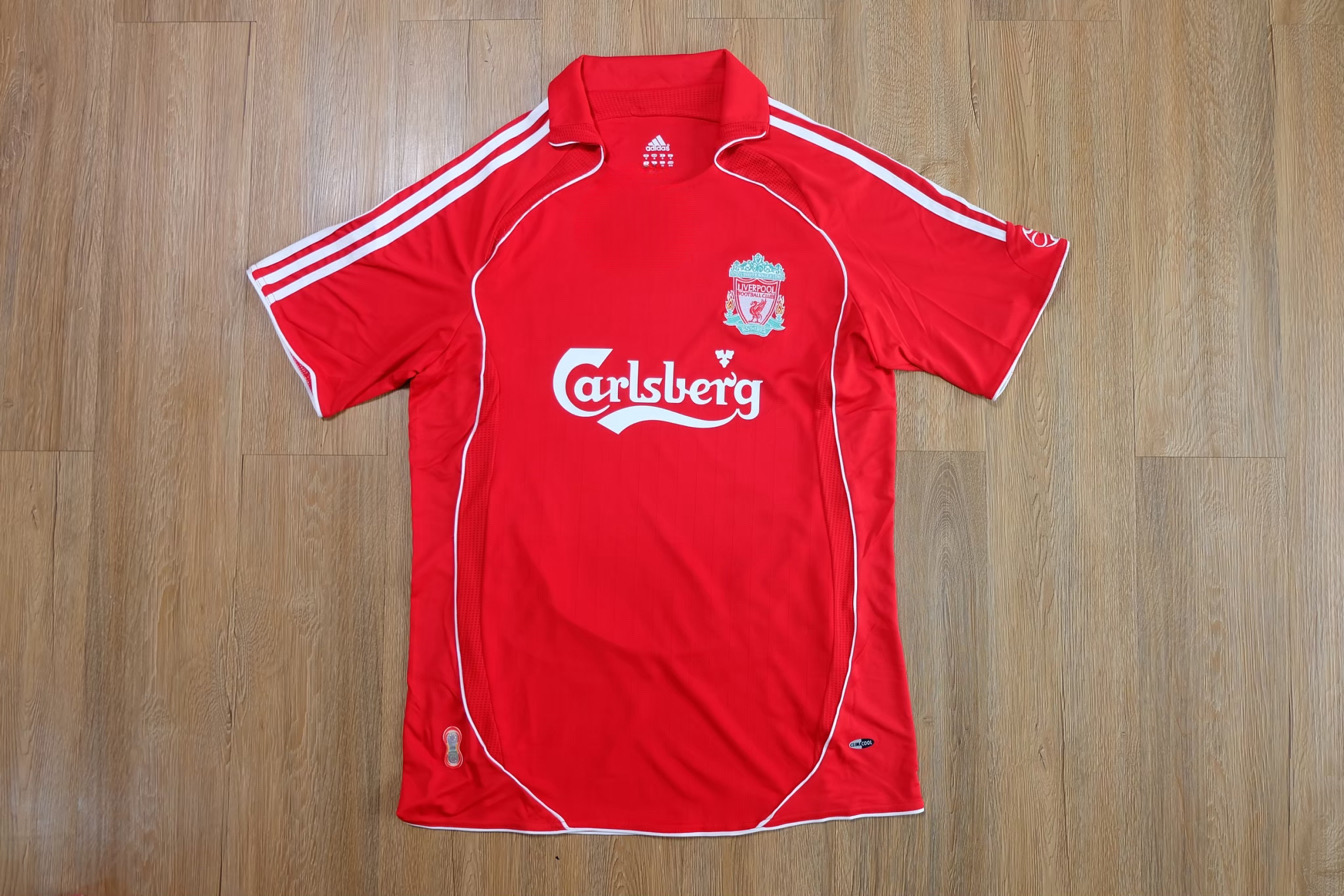 Retro เสื้อฟุตบอลย้อนยุค เกรด Retro ลิ้วพูล สีแดง ปี 2006
