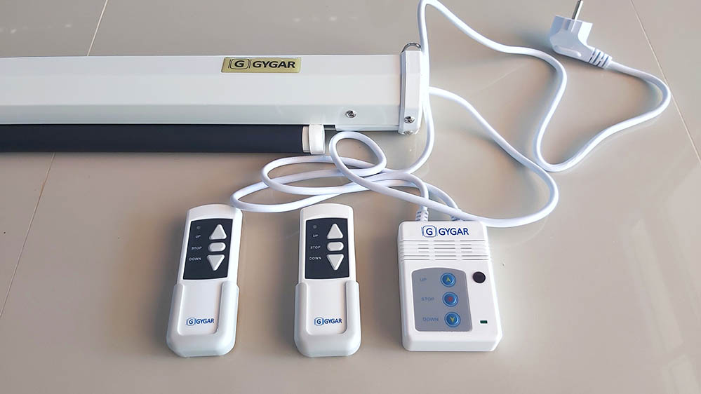 จอโปรเจคเตอร์ไฟฟ้า Gygar Motorized Screen 150 นิ้ว 16:9 พร้อมรีโมท