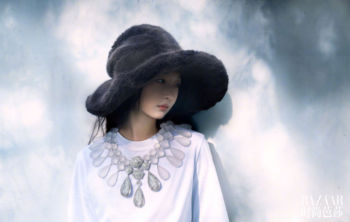 Pre - นิตยสาร Harper’s Bazaar ZhouDongyu โจวตงอวี่ 2024