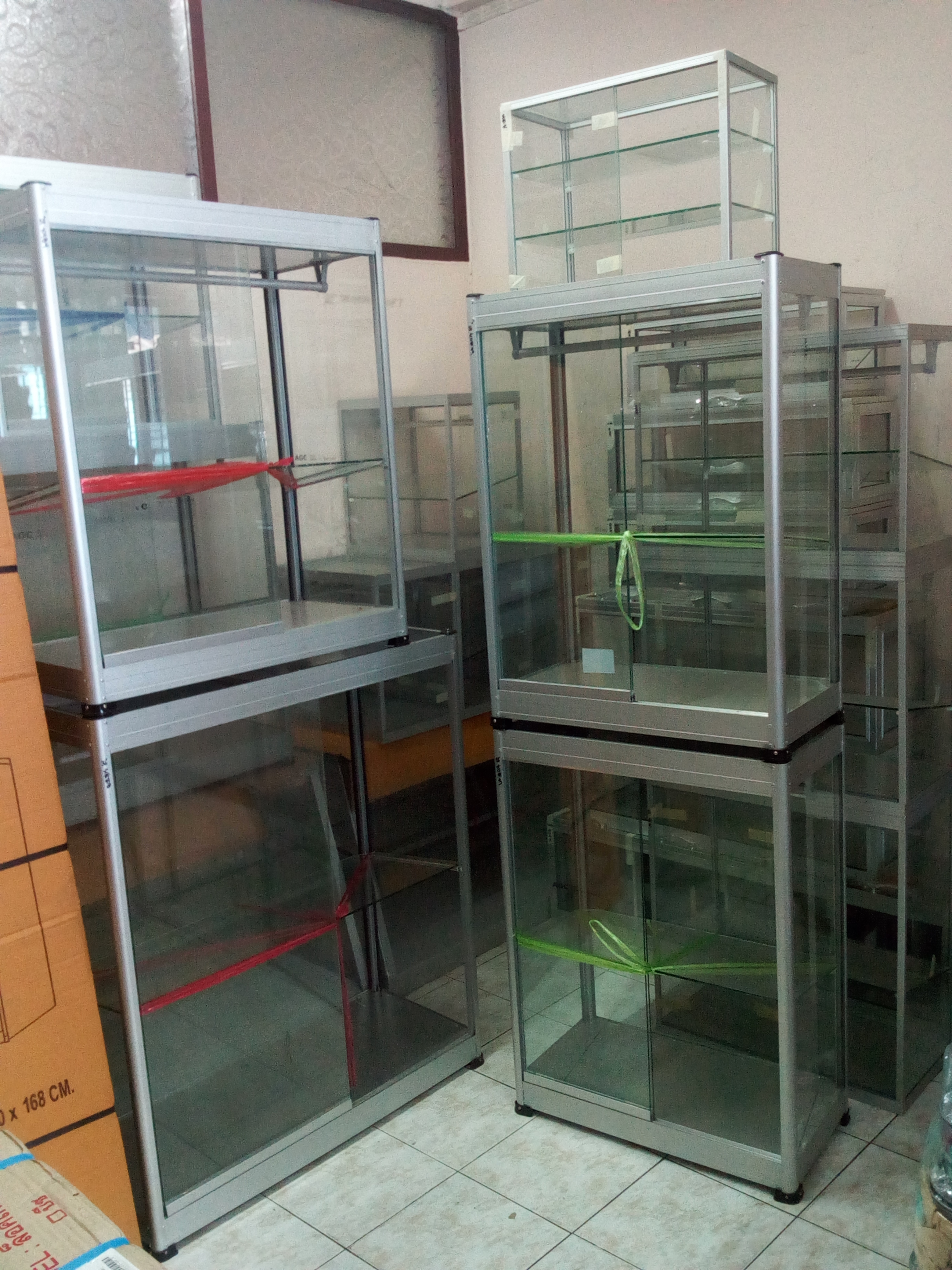 ตู้ขายก๋วยเตี๋ยว(อย่างหนา)