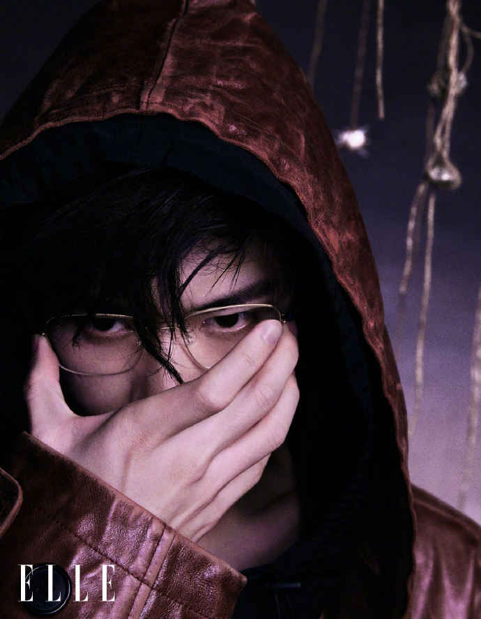 Pre - นิตยสาร ELLE แจ็กสันหยี YiYangQianXi JacksonYee 2024