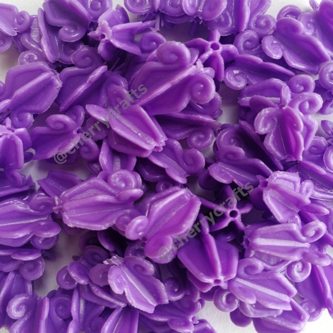 ดอกรักพลาสติกคุณภาพดีขนาด 1.5 ซ.ม. ดอกรักตราเสือ ฟรีขั้วสีเขียว ถุงละ 2,000 ดอก มีสีสดให้เลือกกว่า 10 สี+ รูดอกกว้างร้อยง่ายสวยมีน้ำหนัก ขายปลีก-ส่ง