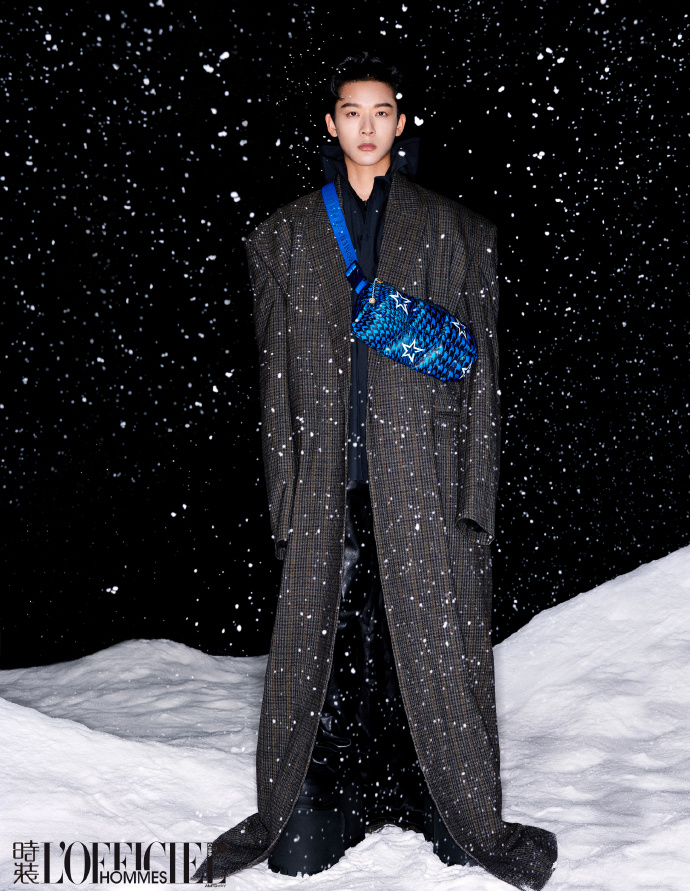 Pre - นิตยสาร L’Officiel Hommes China จางหว่านอี้ ZhangWanyi 2024