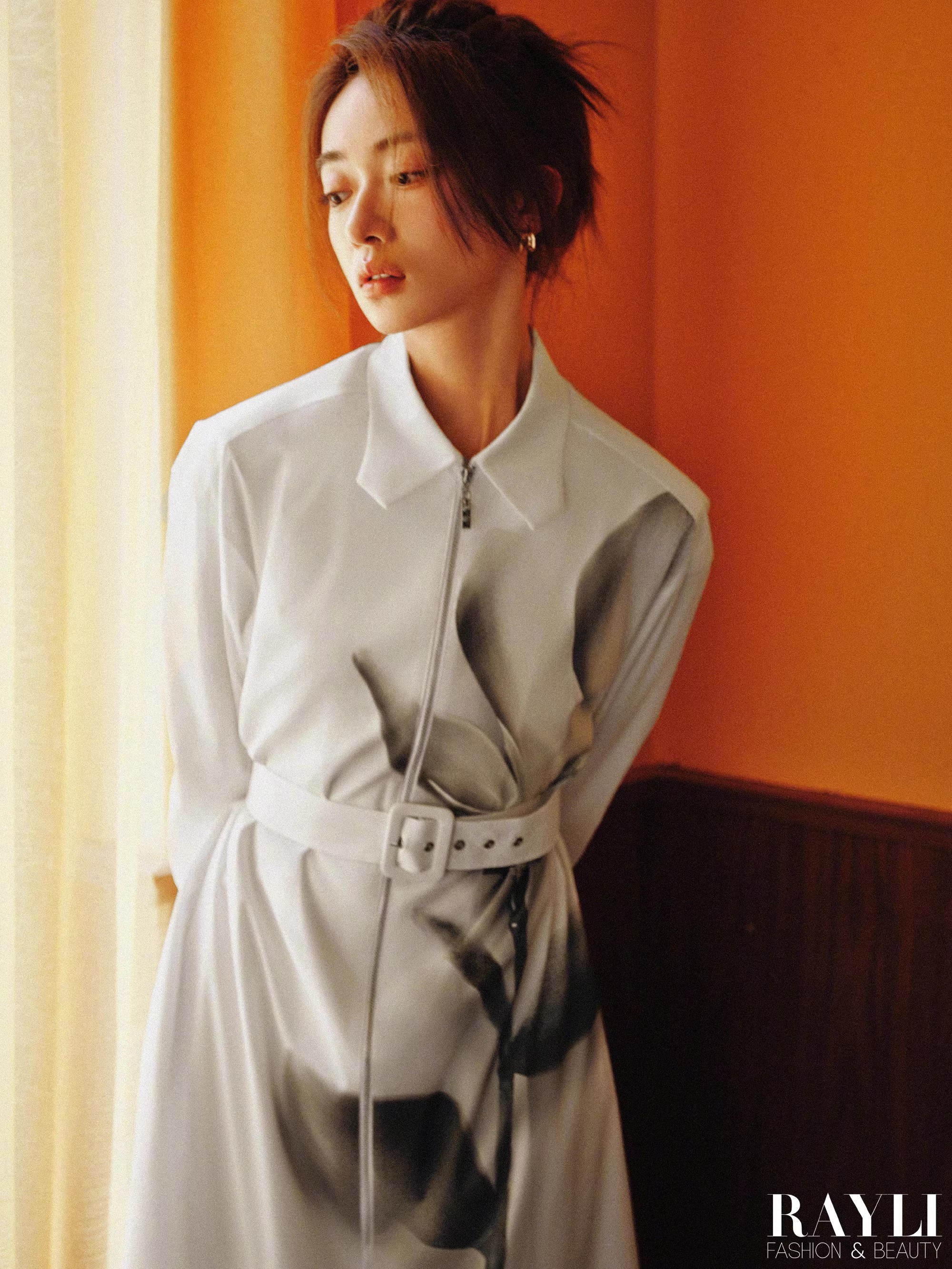 Pre - นิตยสาร 瑞丽服饰美容 Ruili/ Rayli อู๋จิ่นเหยียน WuJinyan 2024