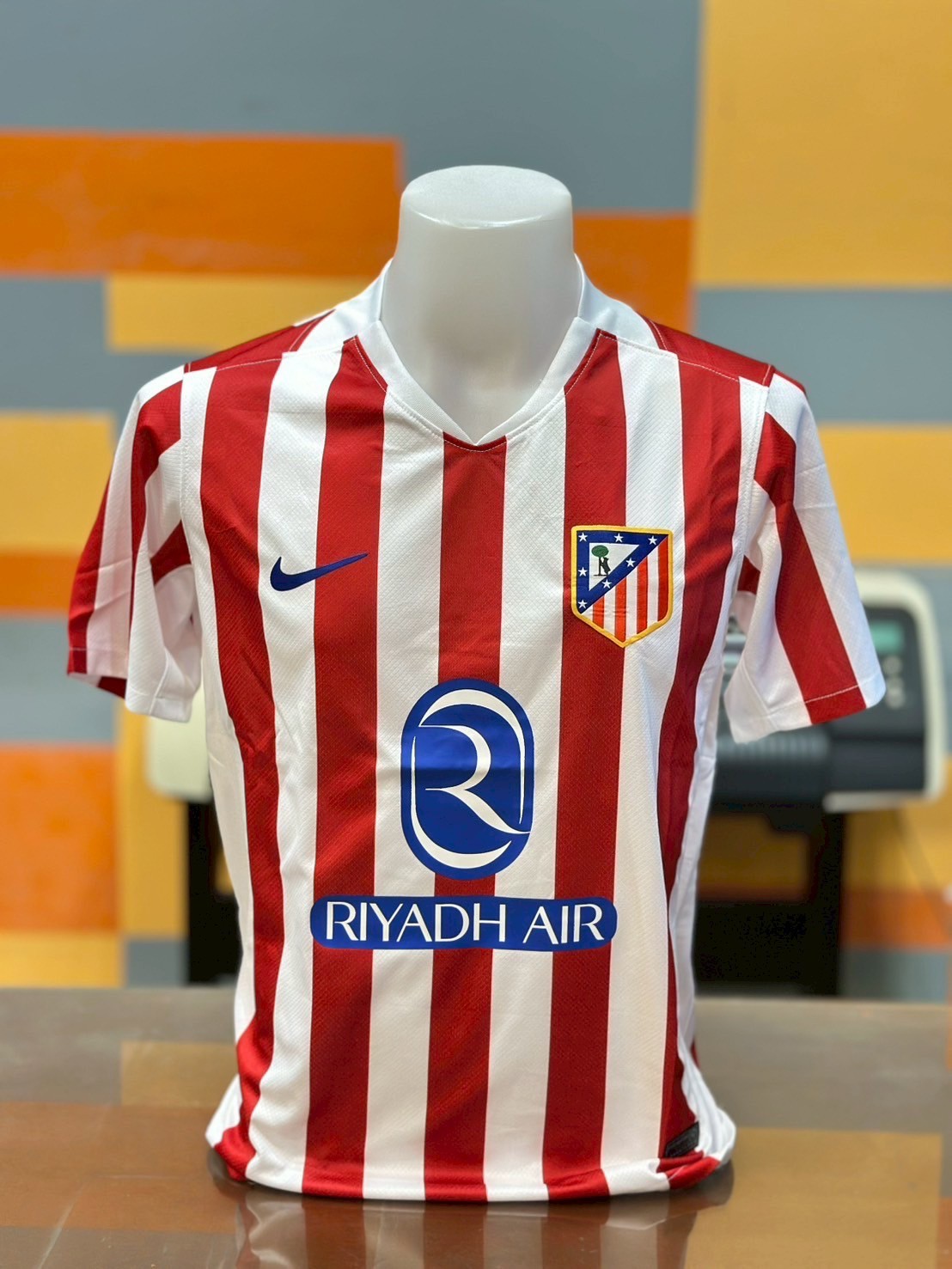 เสื้อฟุตบอล เเอตเลติโก มาดริด Fans Edition เกรดแฟนบอล 2025