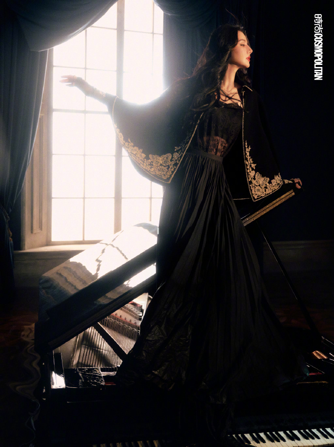 Pre - นิตยสาร Cosmopolitan ตี๋ลี่เร่อปา Dilireba 2024