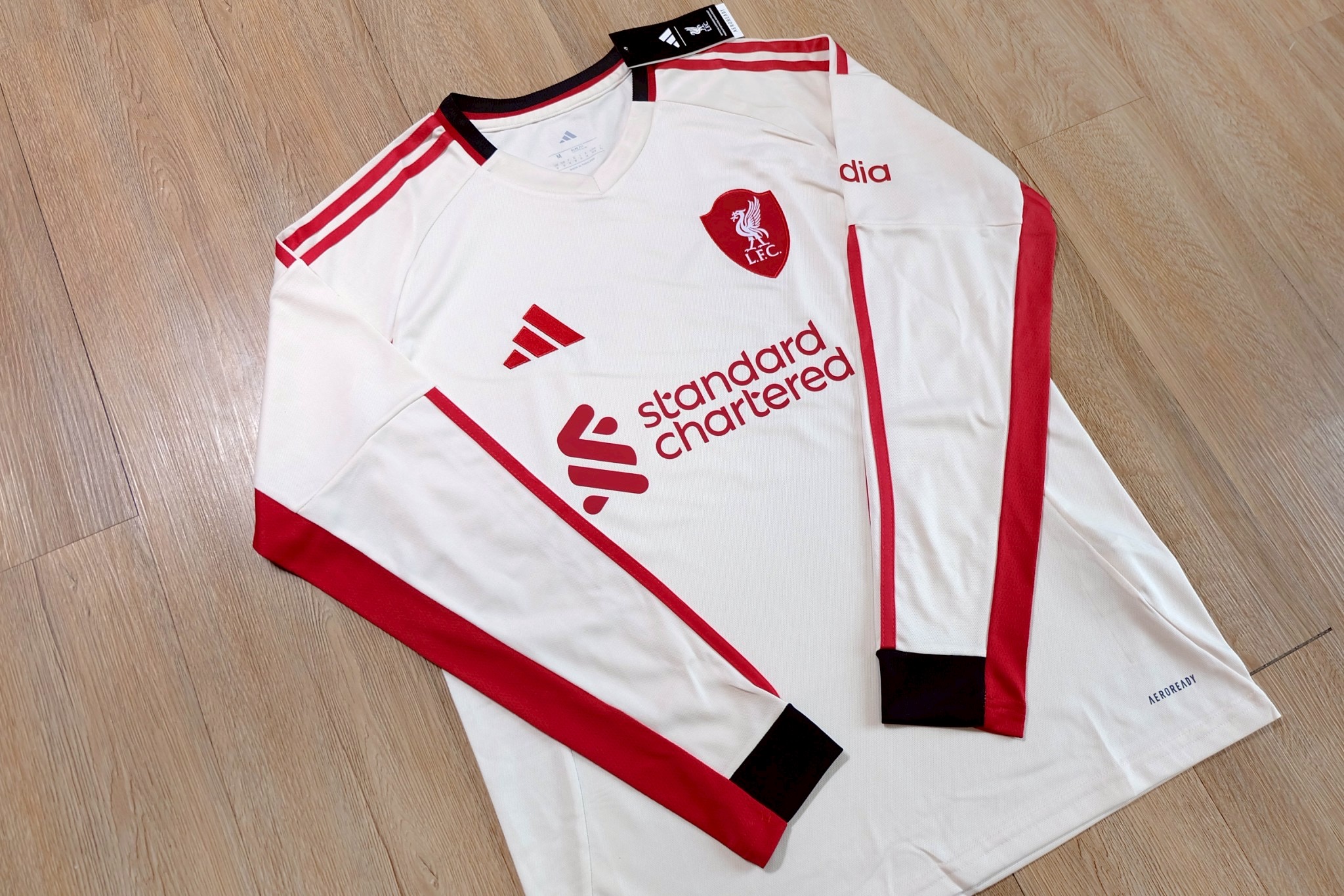 มาใหม่เสื้อฟุตบอล ลิเวอร์พูล เเขนยาว เกรดแฟนบอล 2025