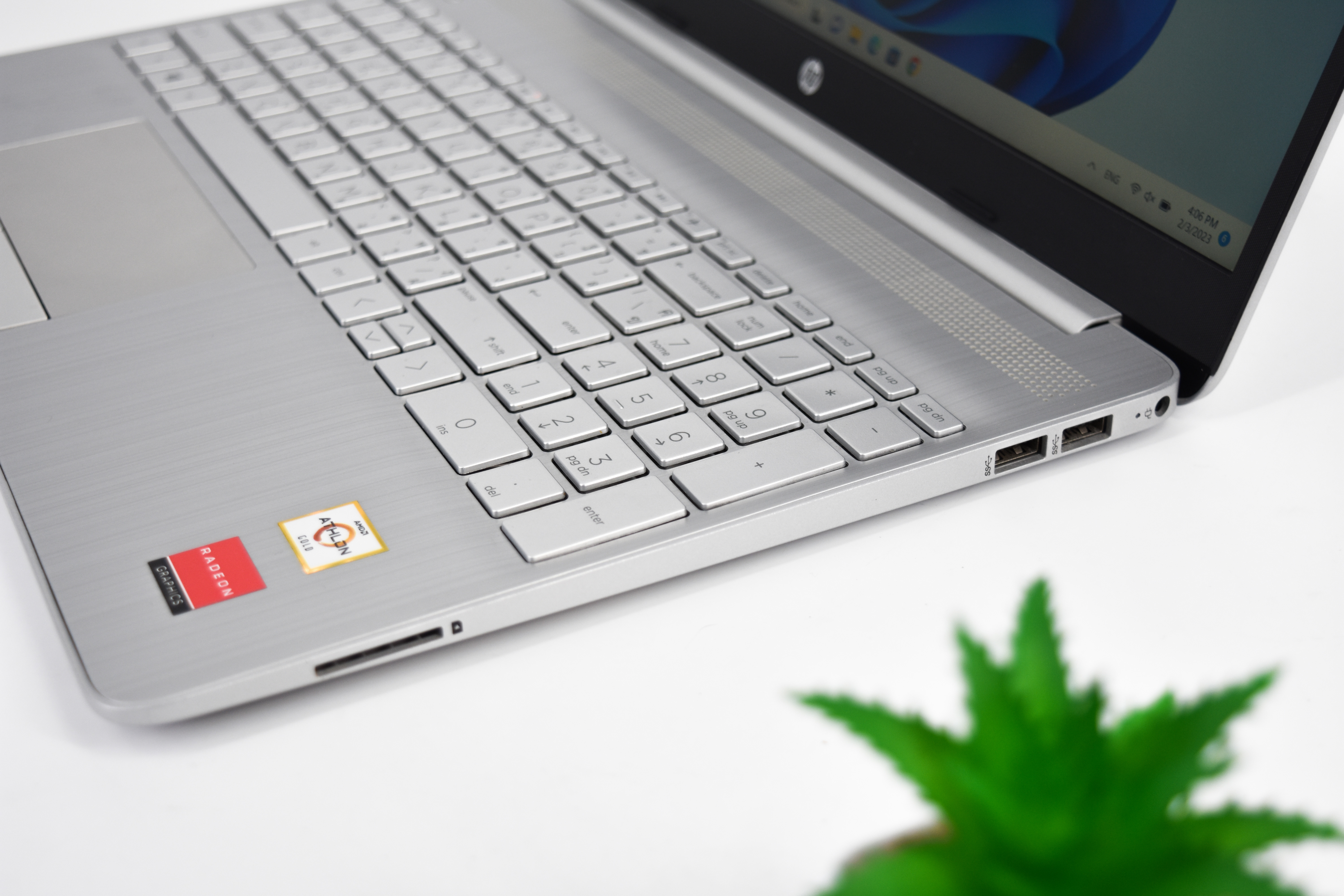 HP 15S-GU0001AX (SILVER)