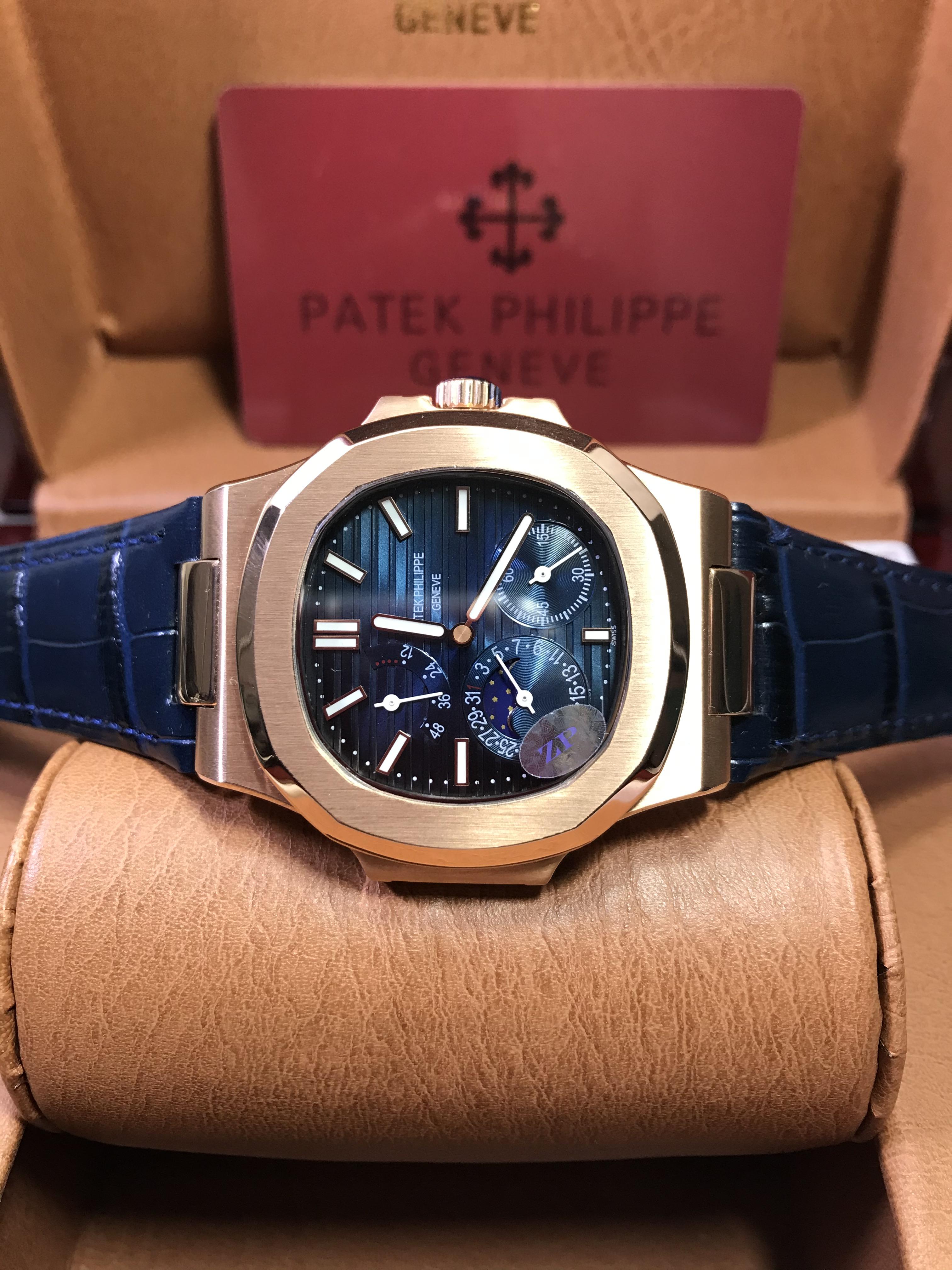 Patek Philippe Nautilus 5712R-001 (5A)