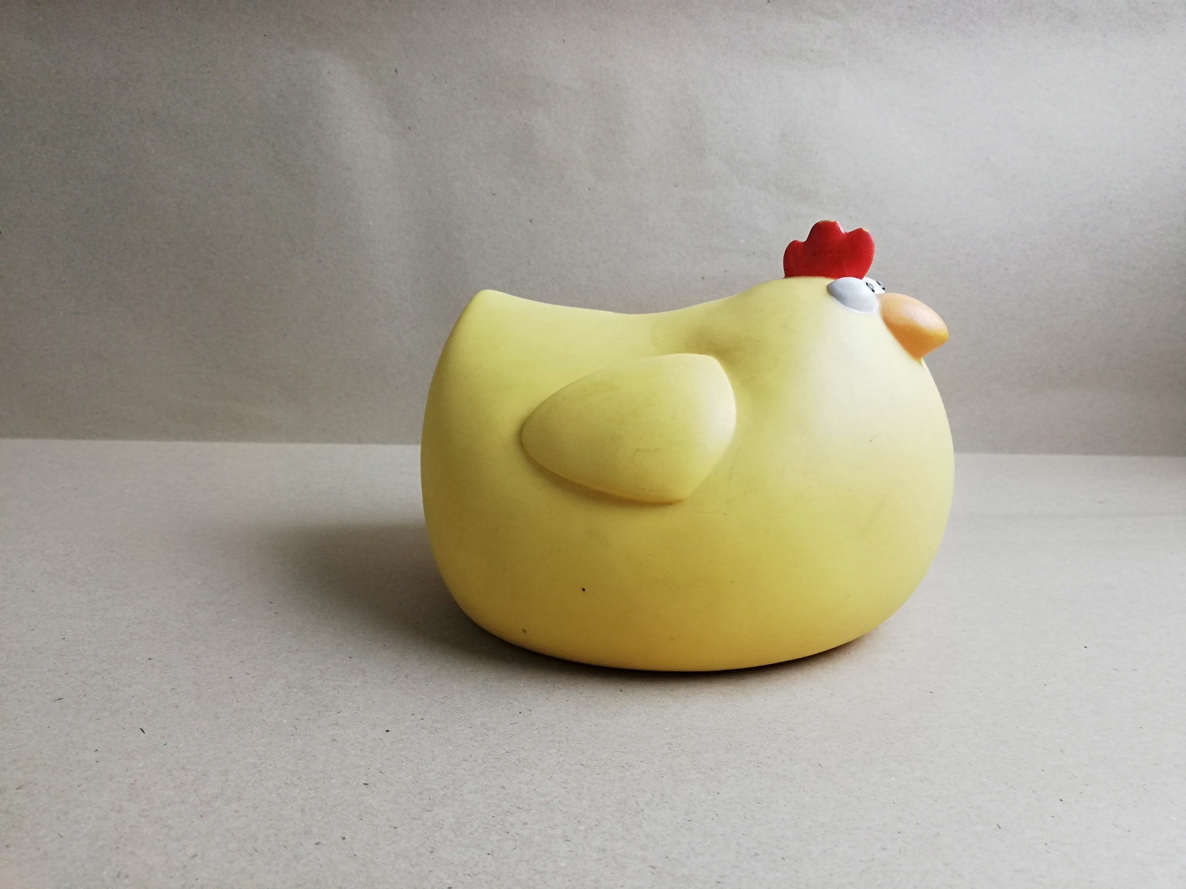 ออมสินแม่ไก่ สีเหลือง ธนาคารกสิกร