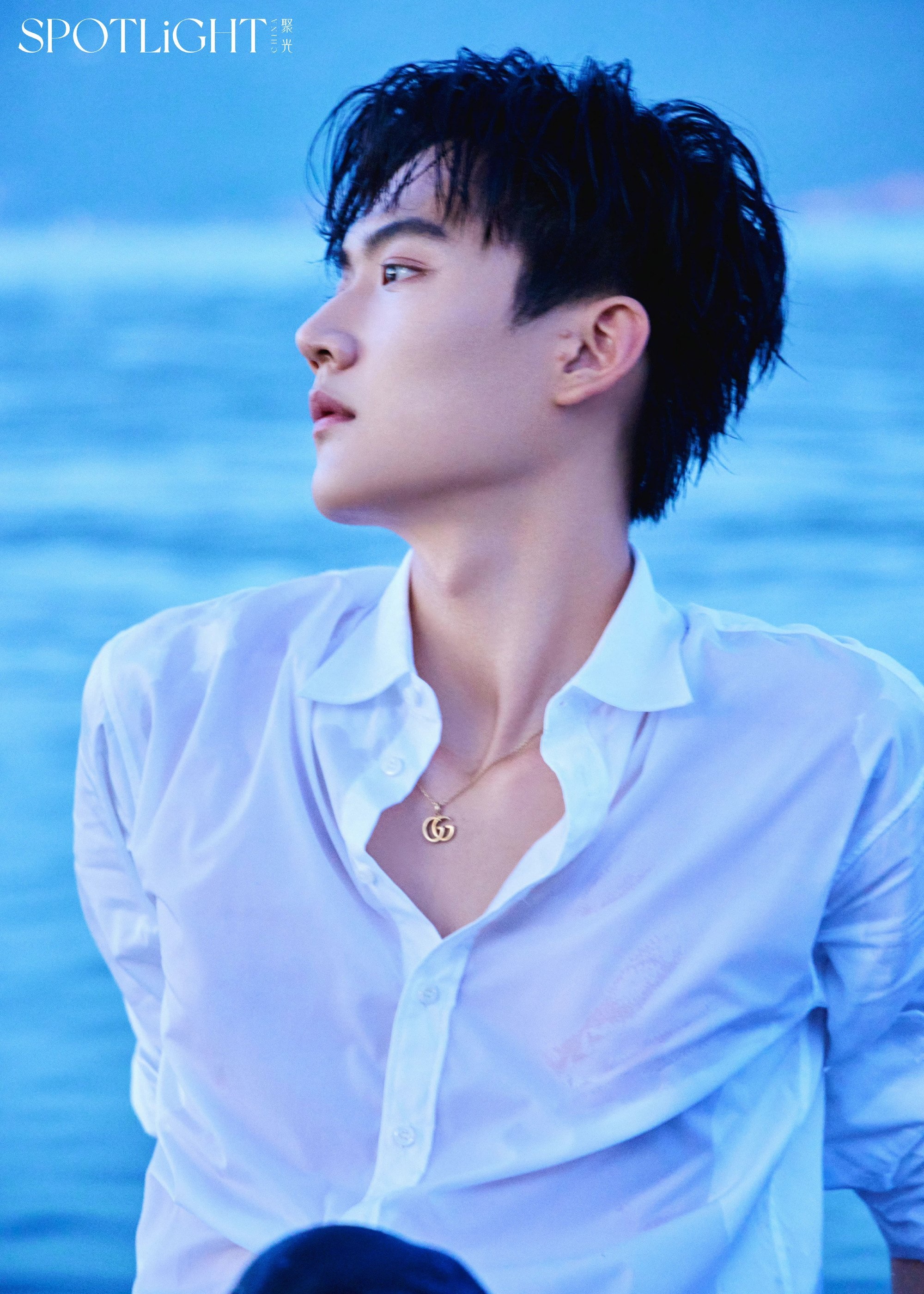 Pre - นิตยสาร SPOTLiGHT INTO1 โจวเคออวี่ ZhouKeyu 2022+การ์ด 3