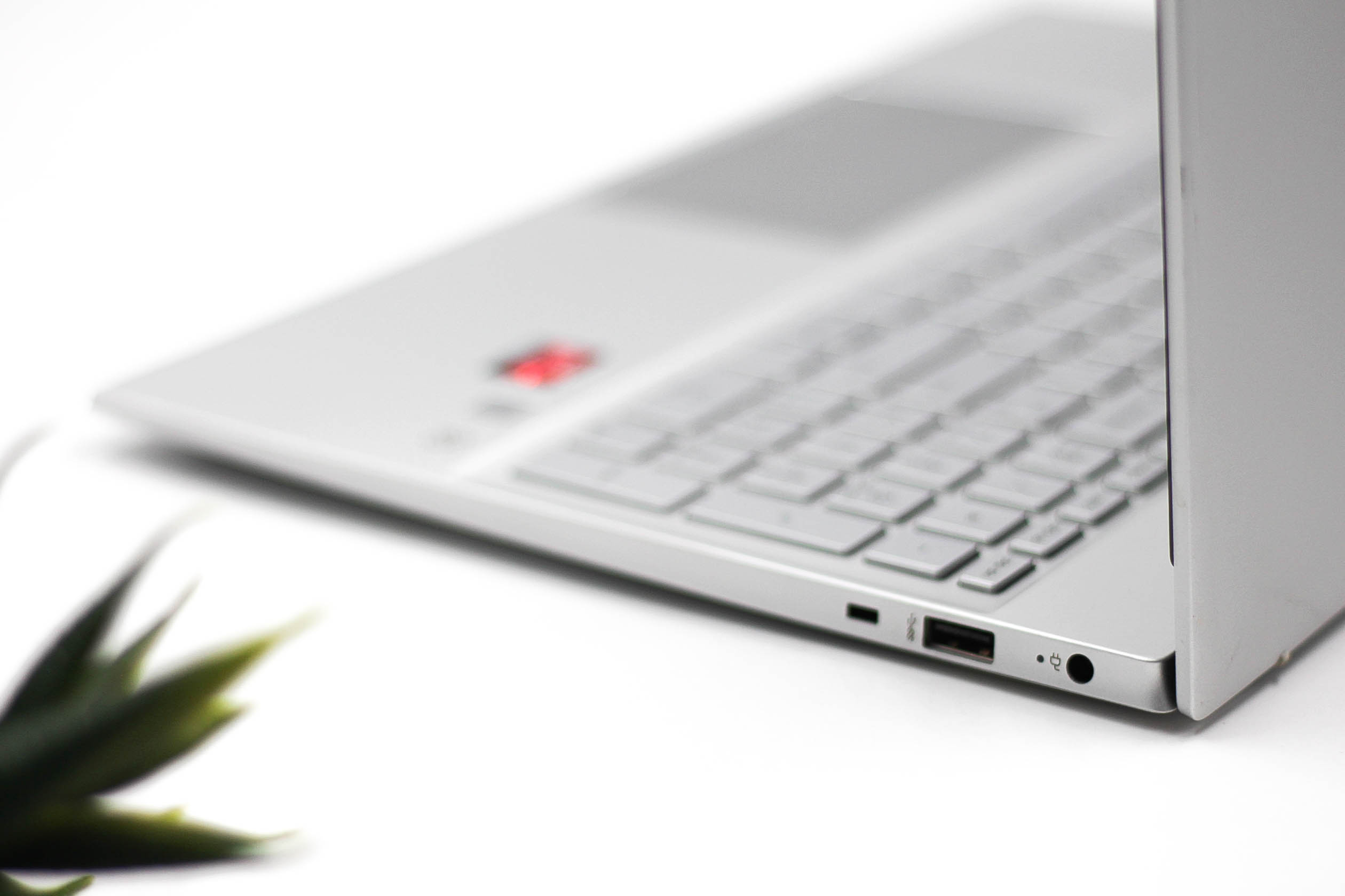 HP PAVILION 15-EH0004AU