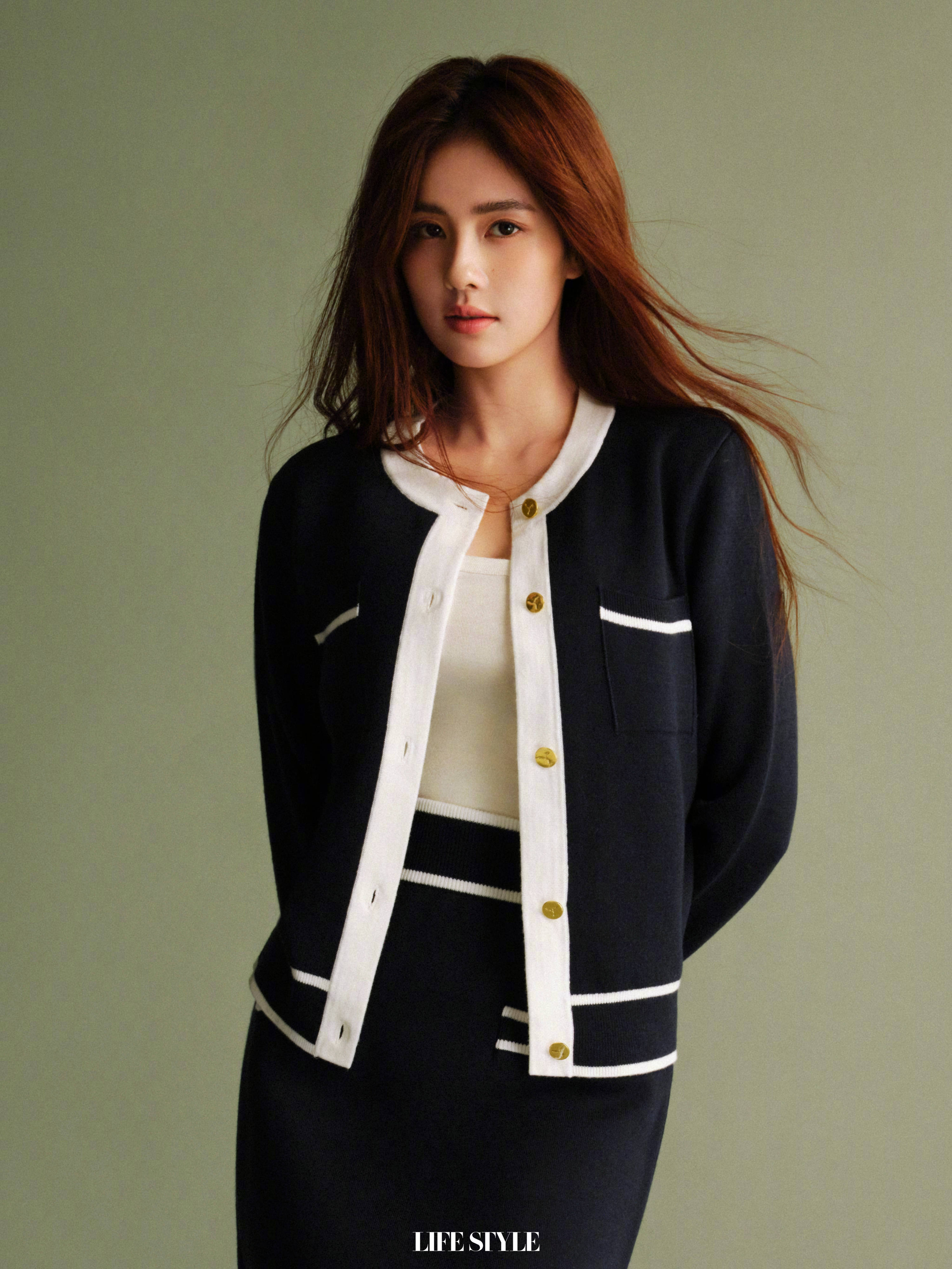 Pre - นิตยสาร Lifestyle BaiLu ไป๋ลู่ 白鹿 2022