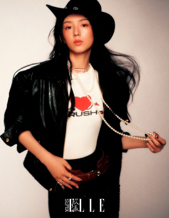 Pre - นิตยสาร SuperELLE โจวเหย่ โจวเย่ ZhouYe 2024