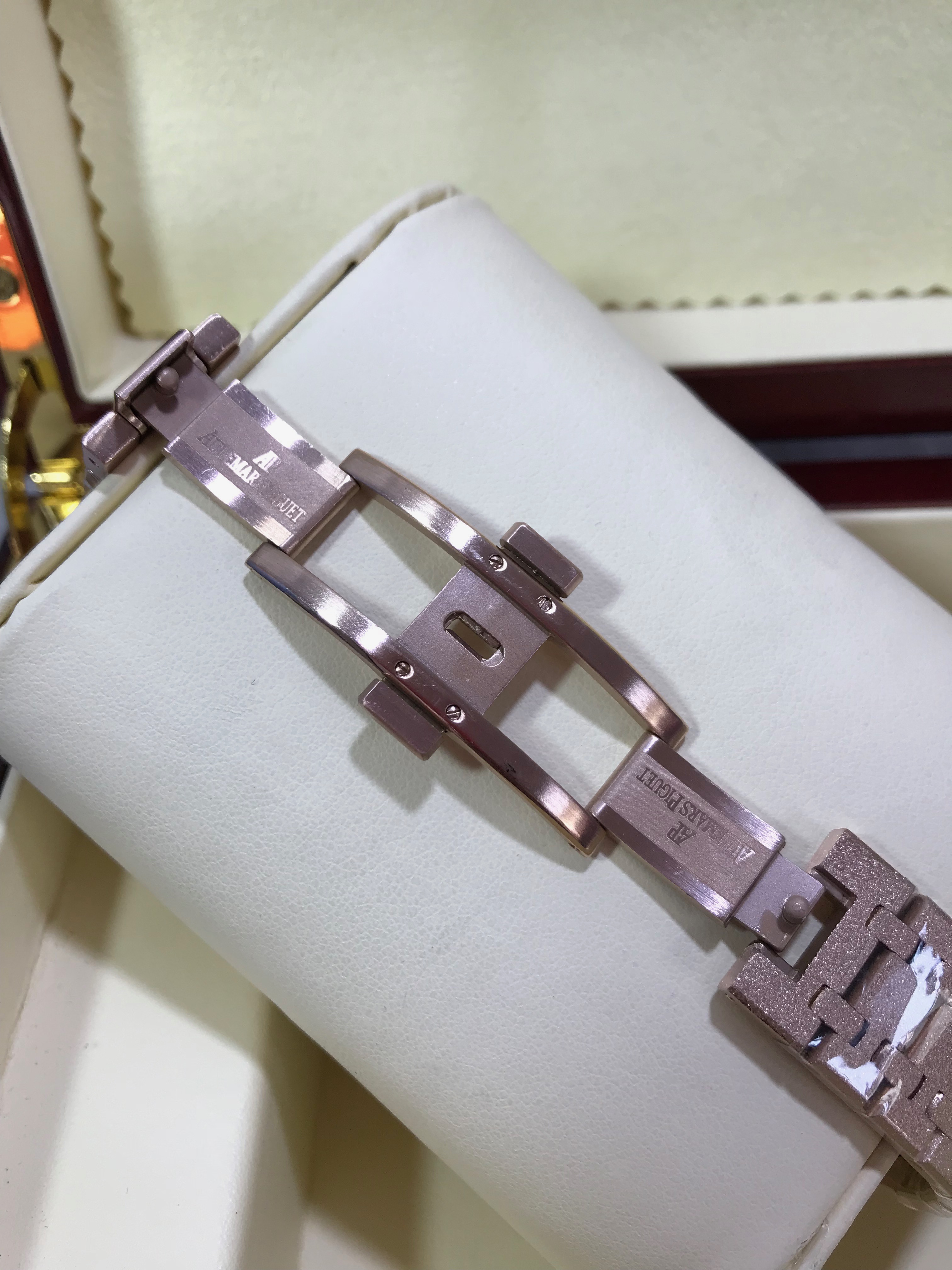 Audemars Piguet (AP)