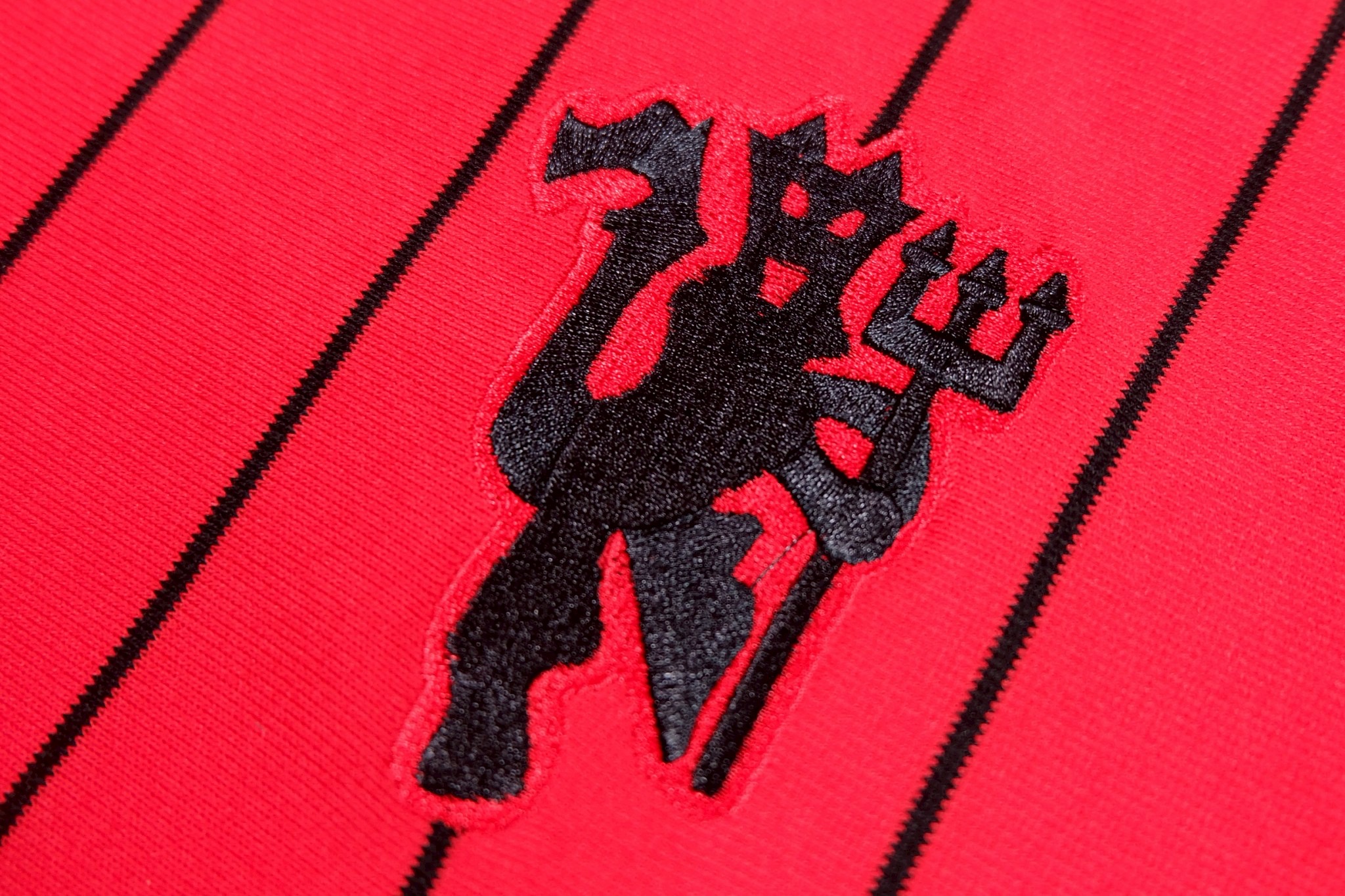 เสื้อเบสบอล Baseball ทีมเเมนยู สีเเดง เกรดเเฟนบอลพรีเมี่ยม 2025