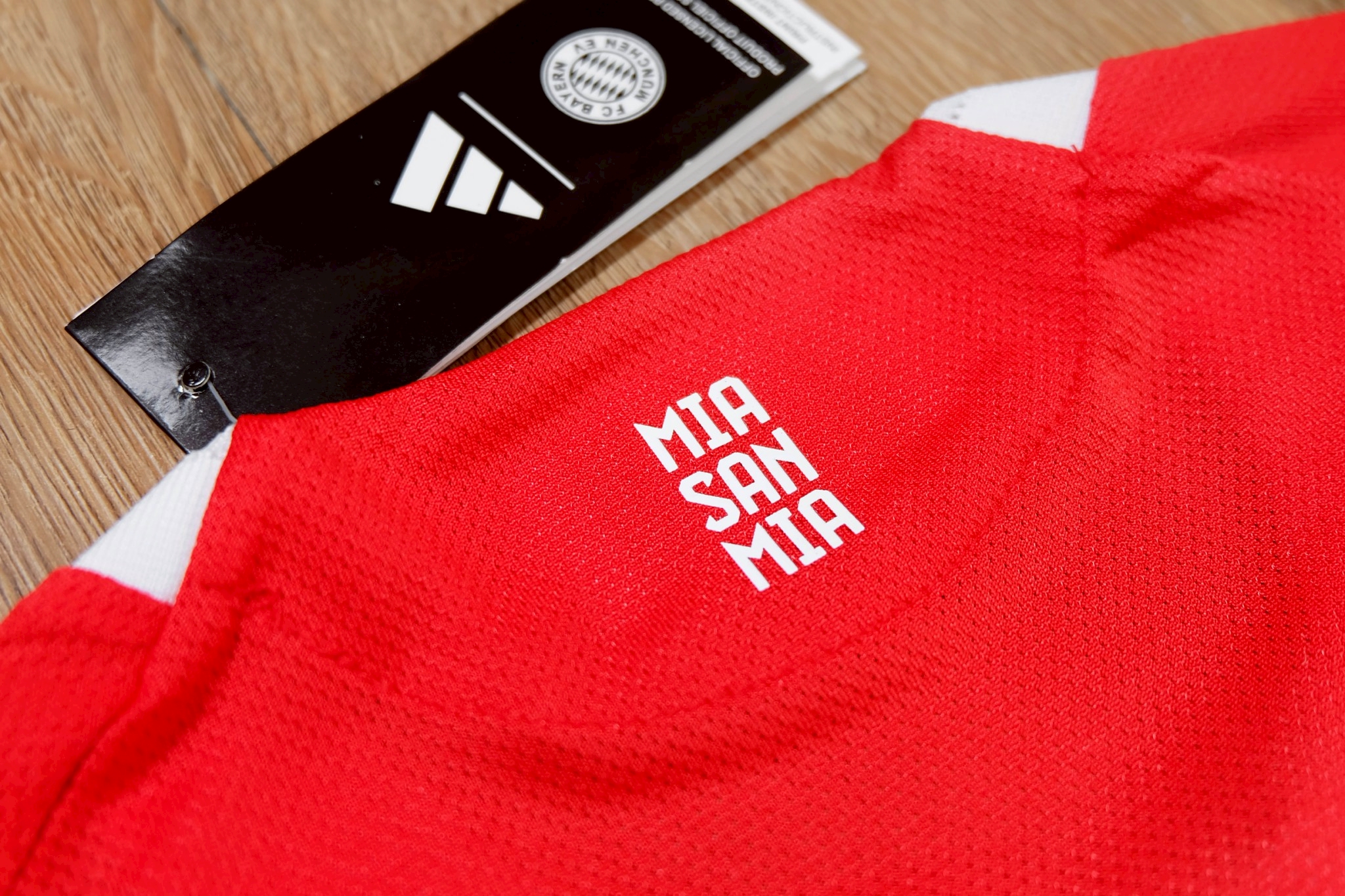 เสื้อฟุตบอลบาเยิน เหย้า สีแดง Player Edition เกรดนักเตะ 2025