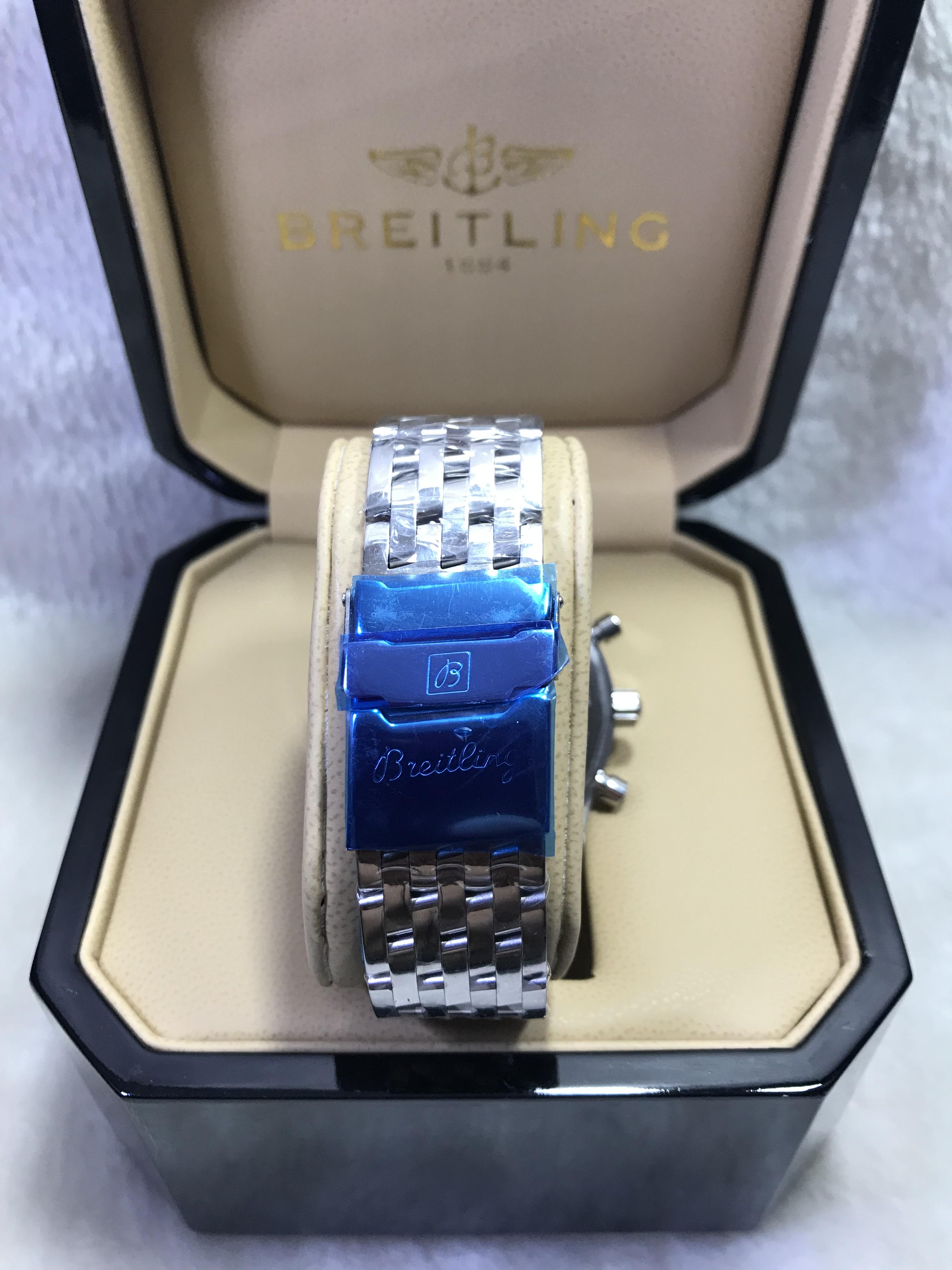 Breitling Navitimer