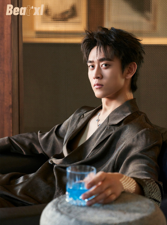 Pre - นิตยสาร Beat‘xl หวังเทียนเฉิน WangTianChen 2025+การ์ด ปลูกรักพักใจใต้ต้นมะกอกขาว