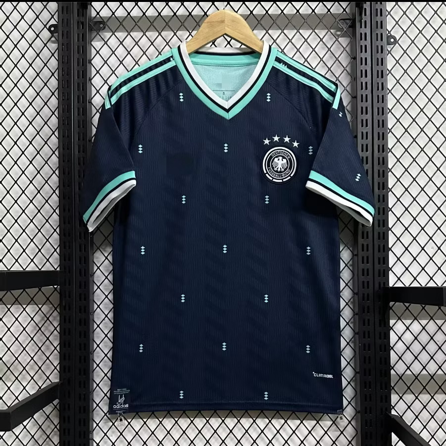 2026-27 มาใหม่เสื้อฟุตบอลทีมชาติเยอรมัน สีกรม สำหรับผู้ชาย Fans Edition เกรดแฟนบอล Size S-2XL