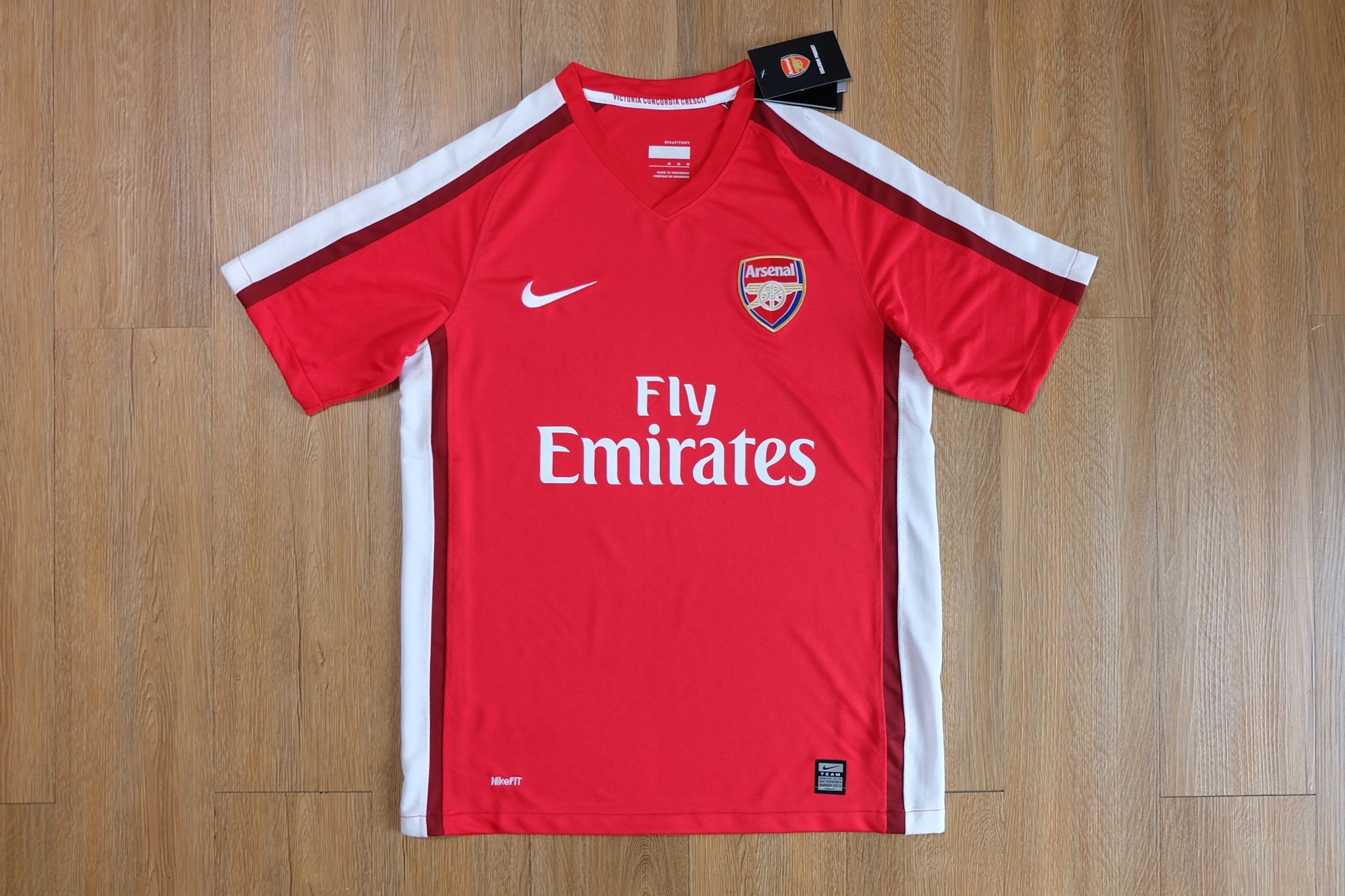 Retro เสื้อย้อนยุคอาร์เซนอล เหย้า 2008/10