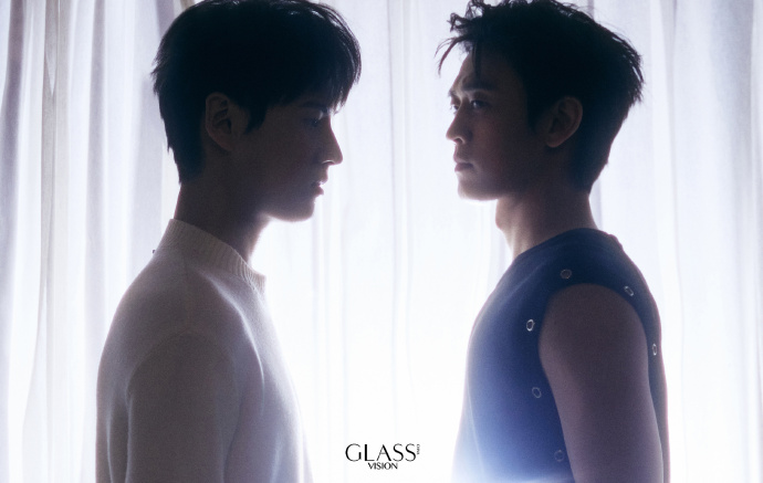 Pre - นิตยสาร GLASS VISION หวังเทียนเฉิน WangTianChen & Guzicheng กู่จื่อเฉิง 2025+การ์ด