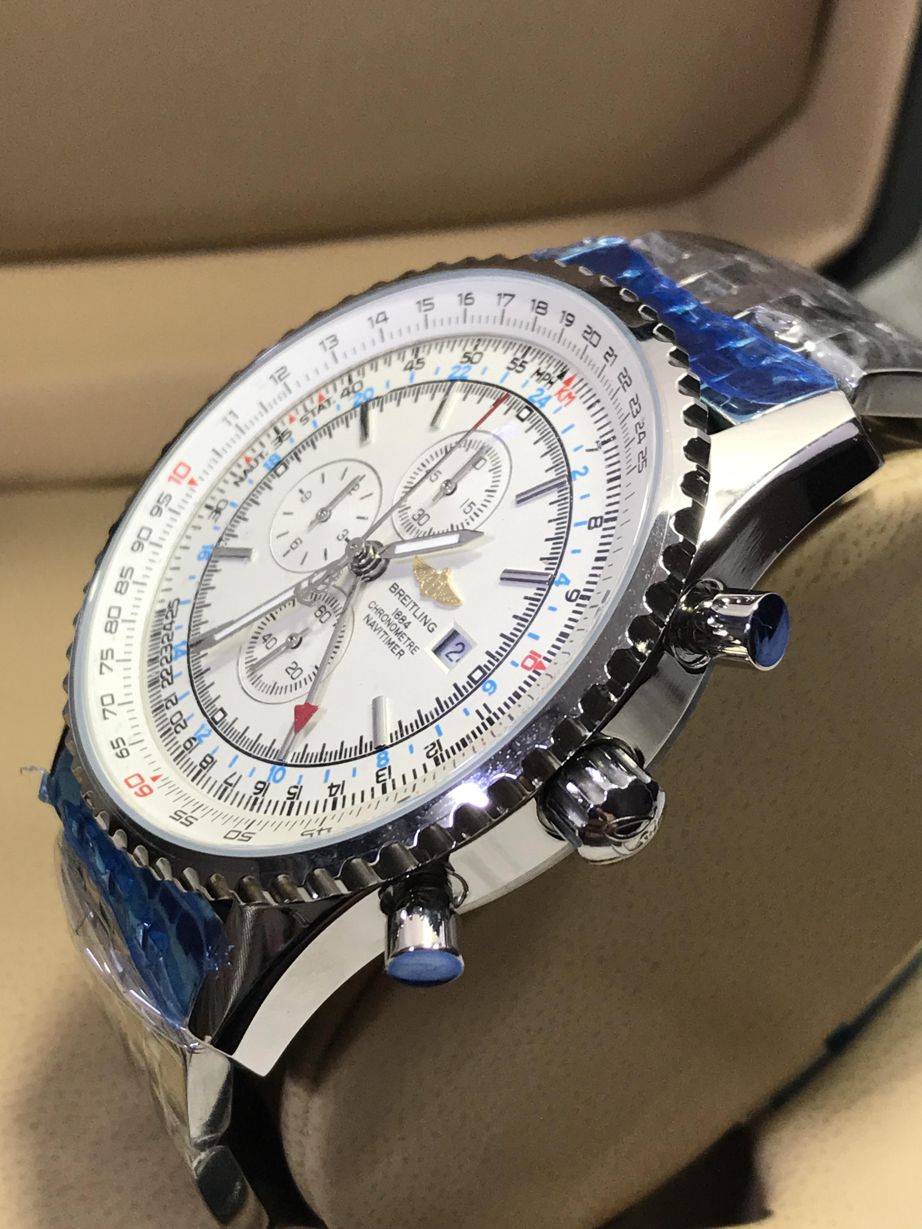 Breitling Navitimer