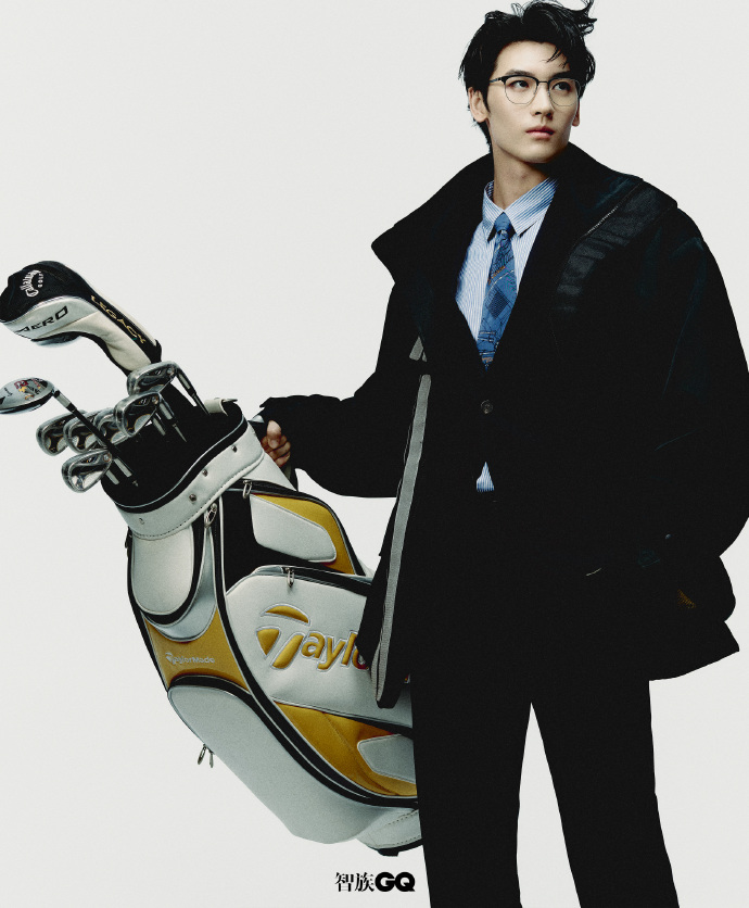 Pre - นิตยสาร GQ หน้าภายใน หวงจวิ้นเจี๋ย Huangjunjie 2024