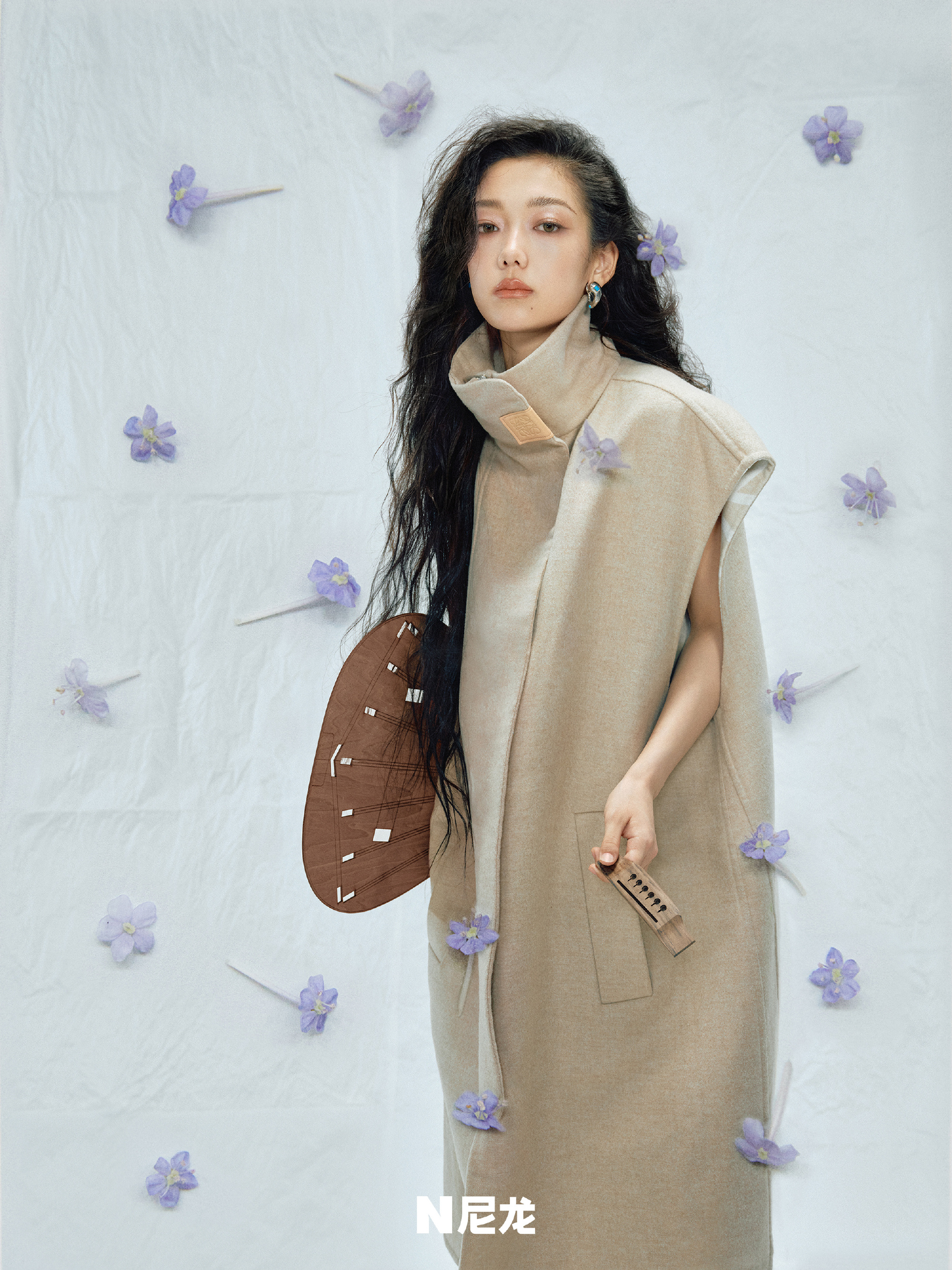 Pre - นิตยสาร NYLON XilinnayiGao ซีหลินน่าอีเกา Curleygao 2/2024