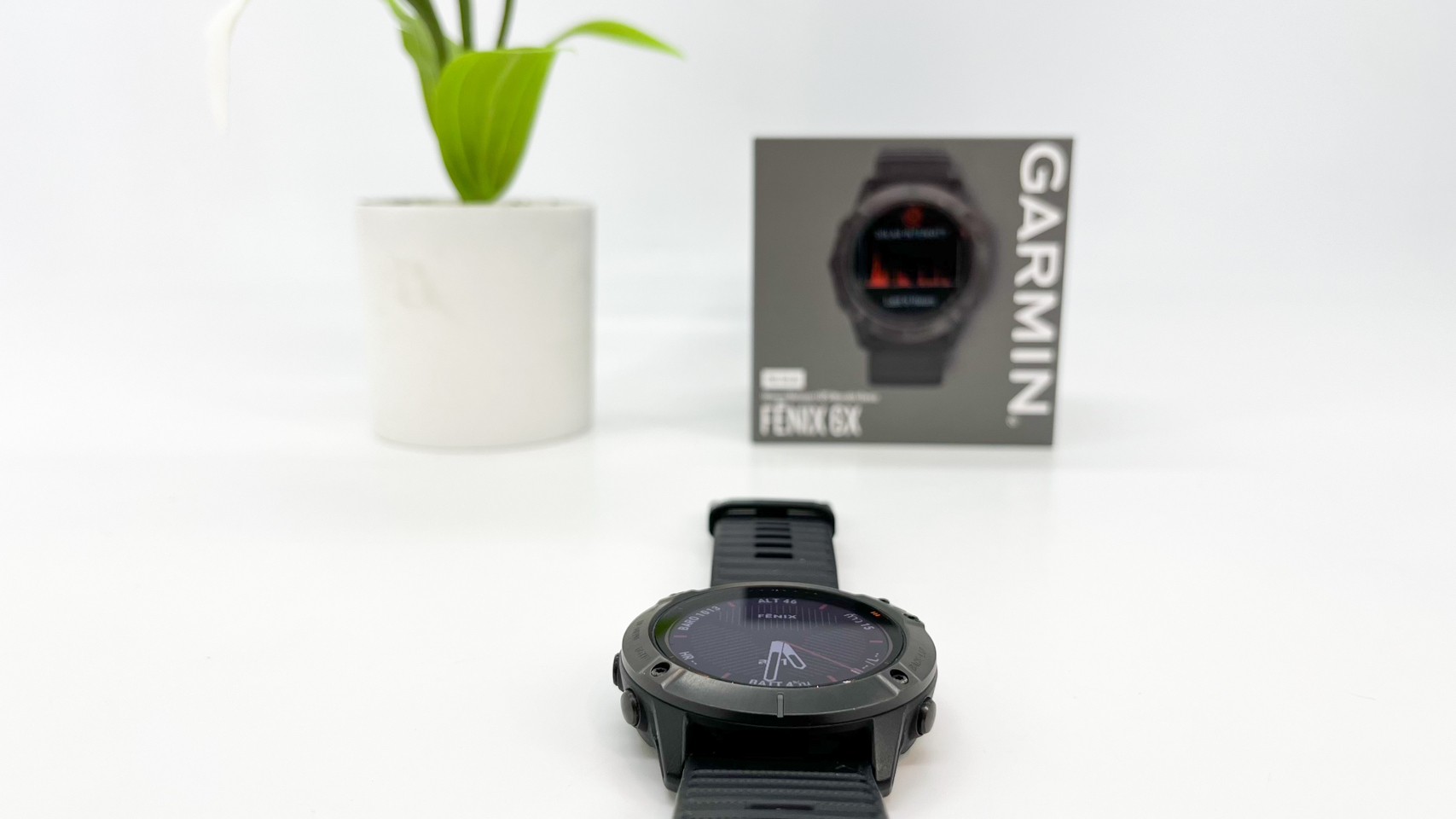 Garmin fēnix 6X Pro Solar - Titanium Carbon Gray DLC with Black Band