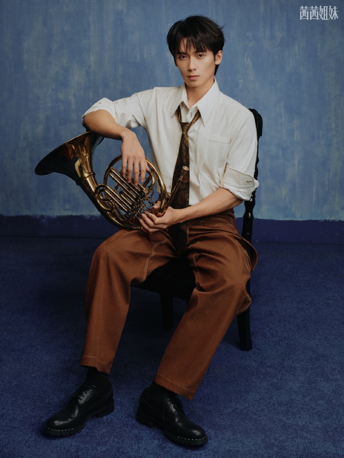 Pre - นิตยสาร 茜茜姐妹CECI Wuhankun 2025