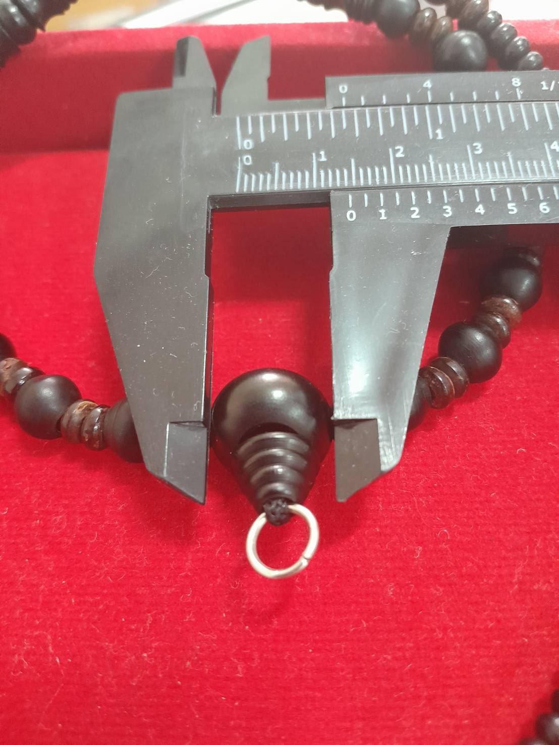 สร้อยคอ ไม้มงคล ประคำไม้งิ้วดำ ขั้น แว่นกะลา ขุนไม้งิ้วดำ ประคตไม้งิ้วดำ