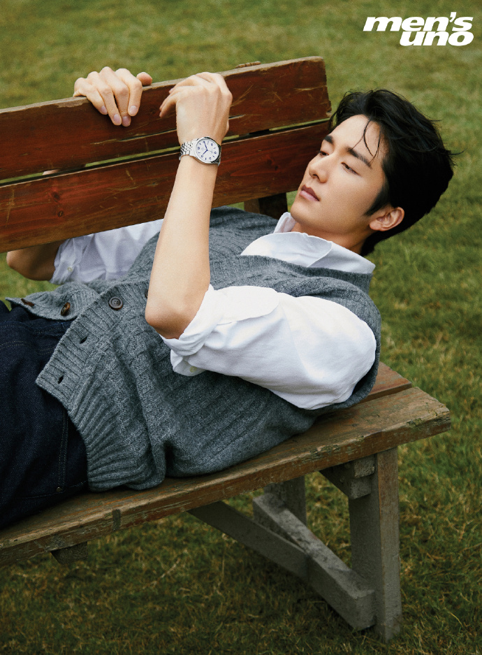 Pre - นิตยสาร Men’s Uno จางซินเฉิง ZhangXincheng - December 2023 +โปสเตอร์พับ